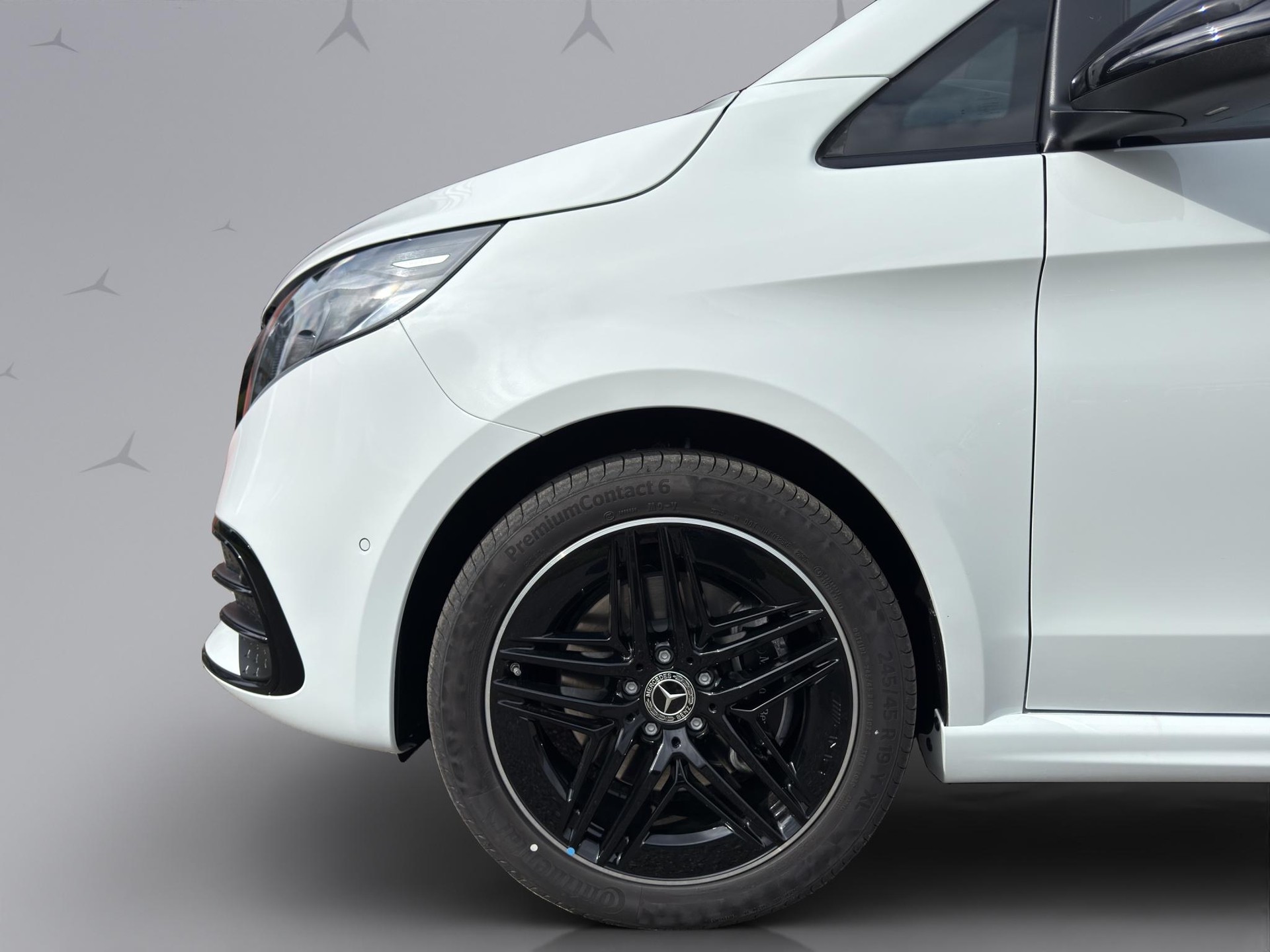 MERCEDES-BENZ V 300 d Swiss Ed. lang 4matic Van-image-3