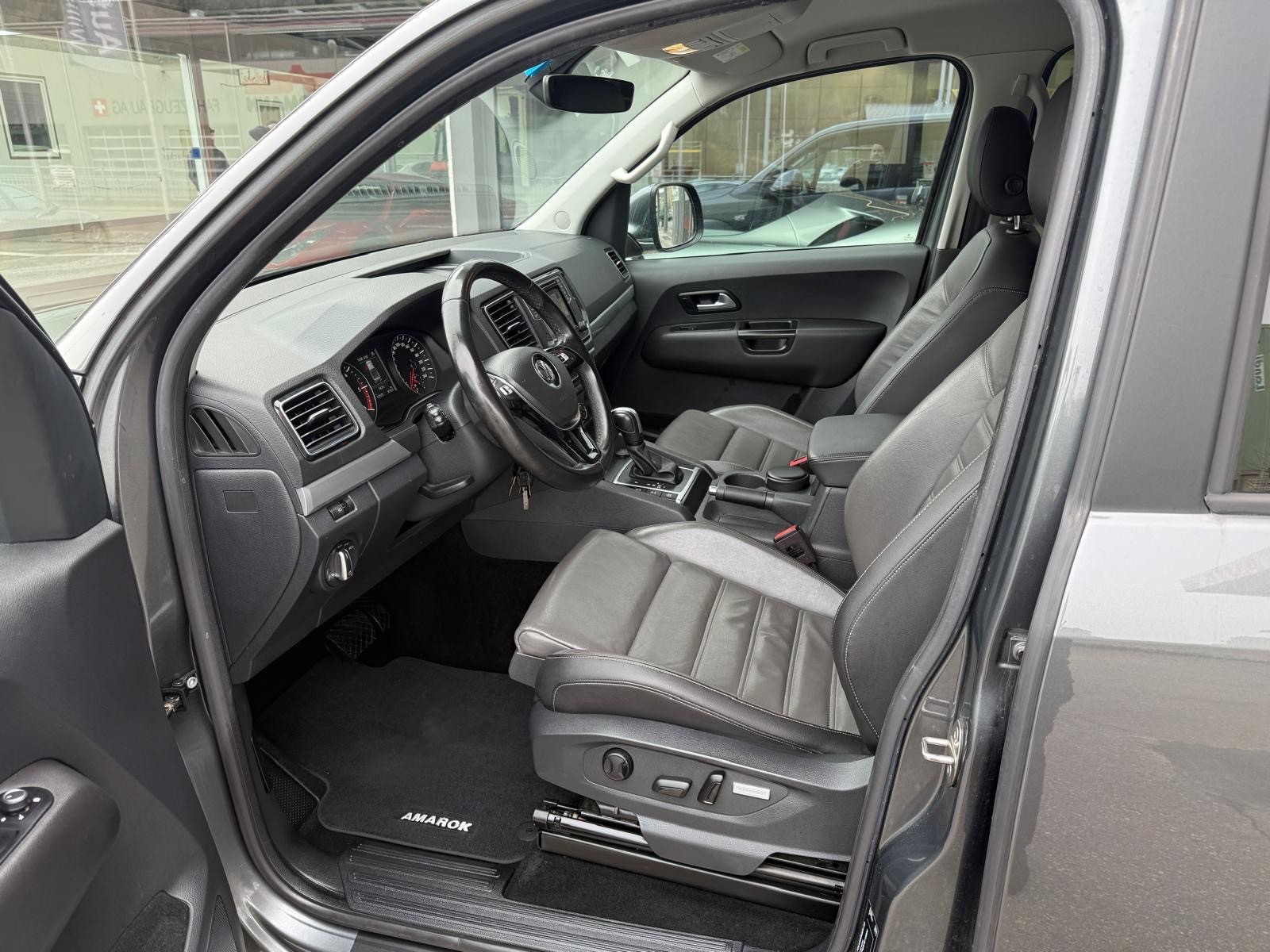 VW Amarok 3.0TDI Double CabCrossline 4M-image-11