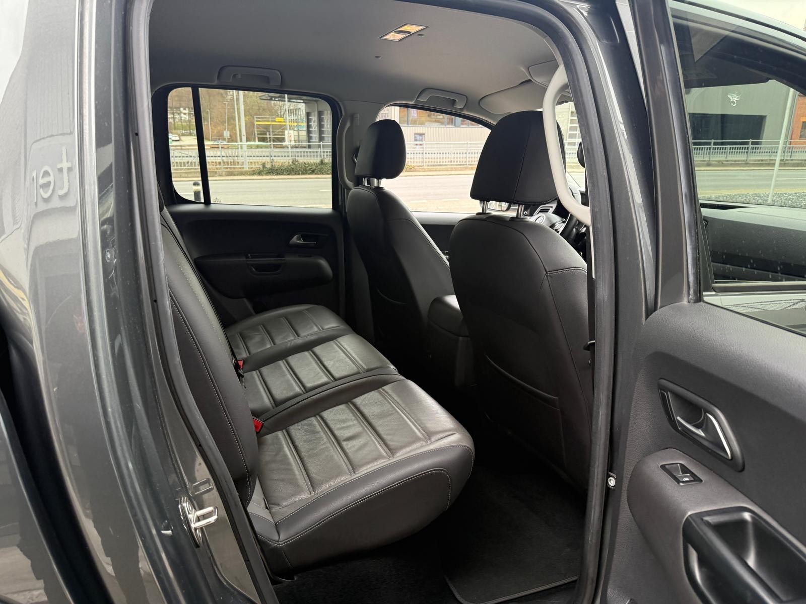 VW Amarok 3.0TDI Double CabCrossline 4M-image-15