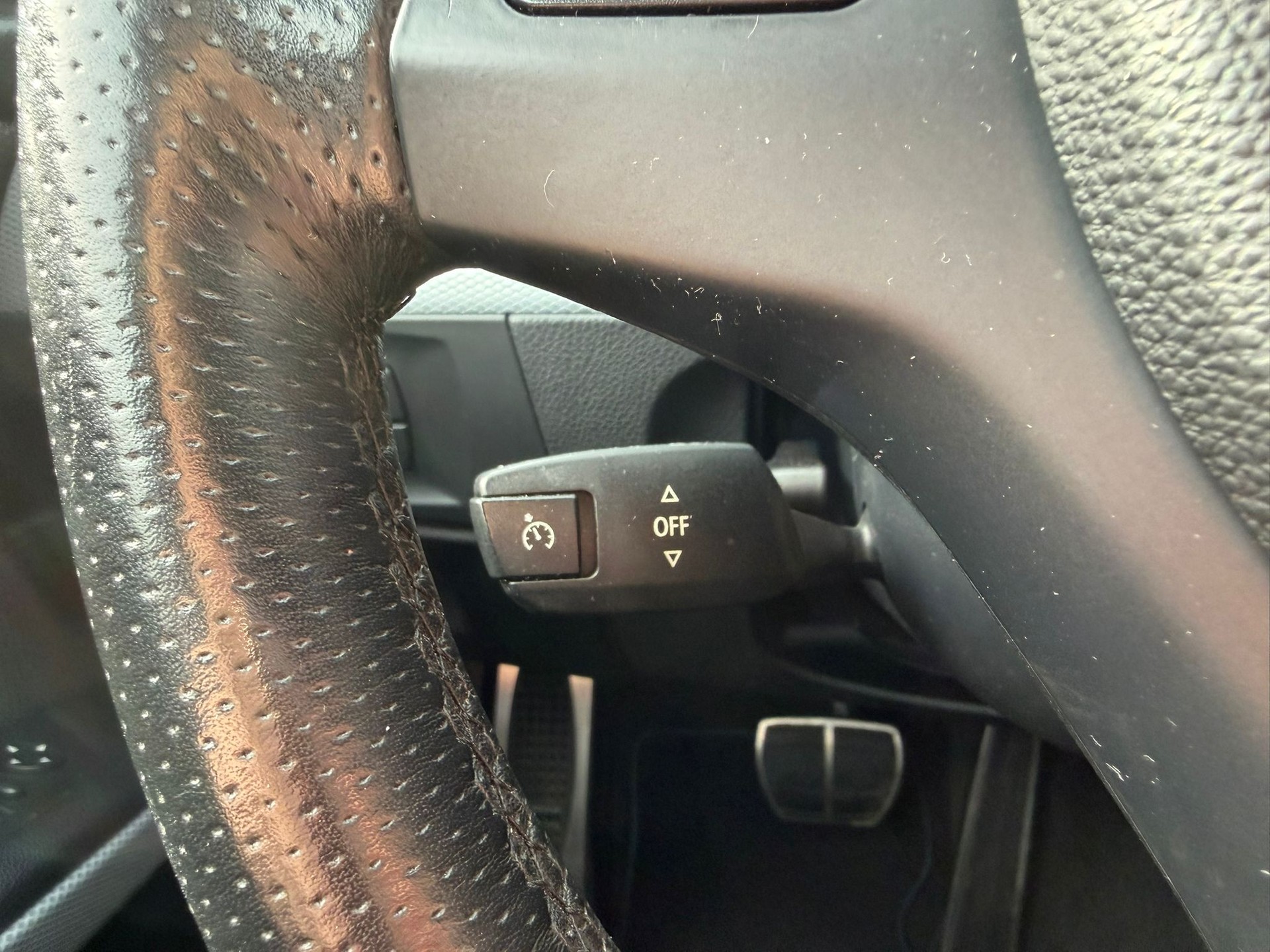 BMW 320d xDrive Touring Steptronic-image-18