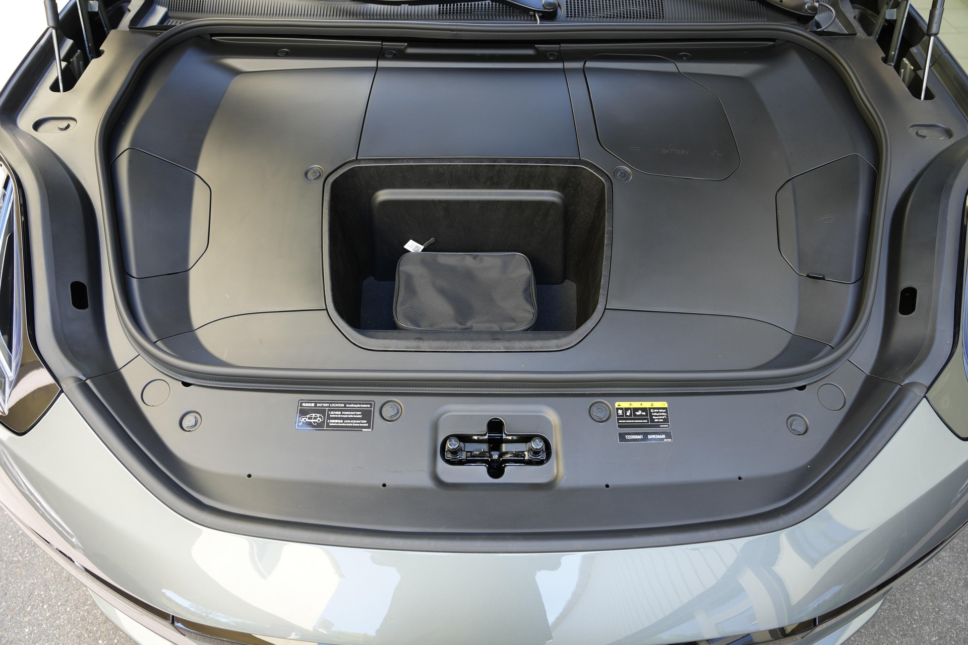 ZEEKR 001 Performance AWD-image-10