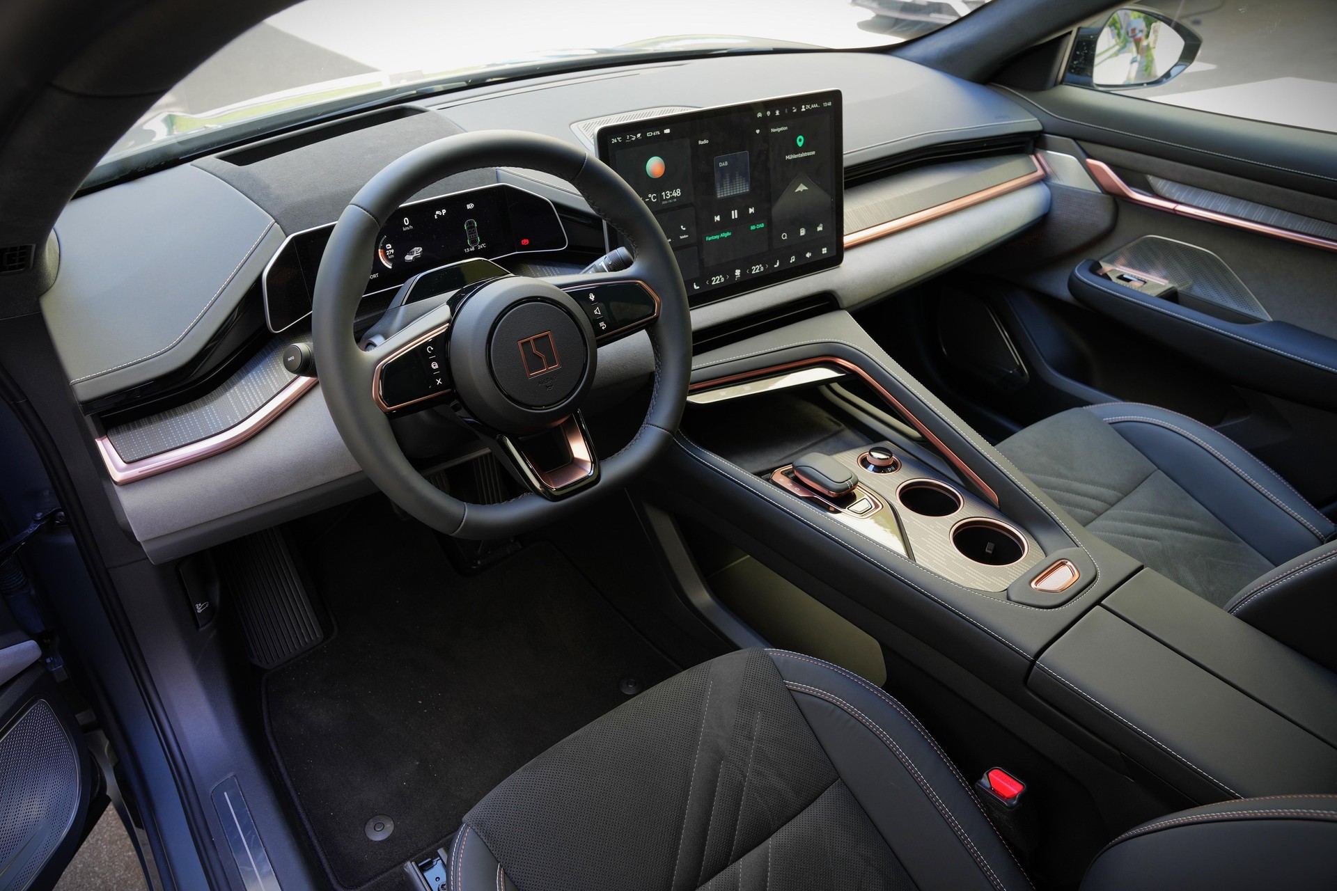 ZEEKR 001 Performance AWD-image-6