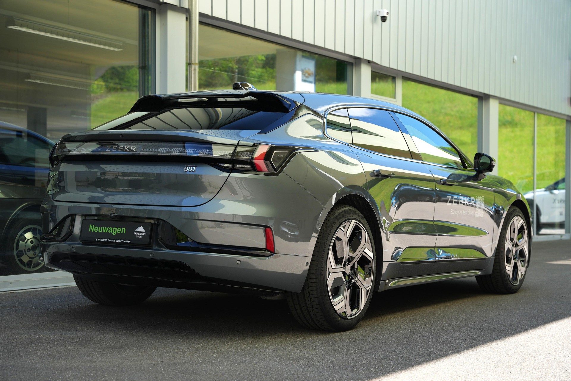 ZEEKR 001 Performance AWD-image-3