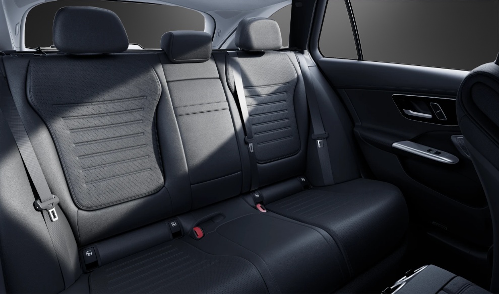 MERCEDES-BENZ C 220 d T 4 Matic "Swiss Star"-image-9
