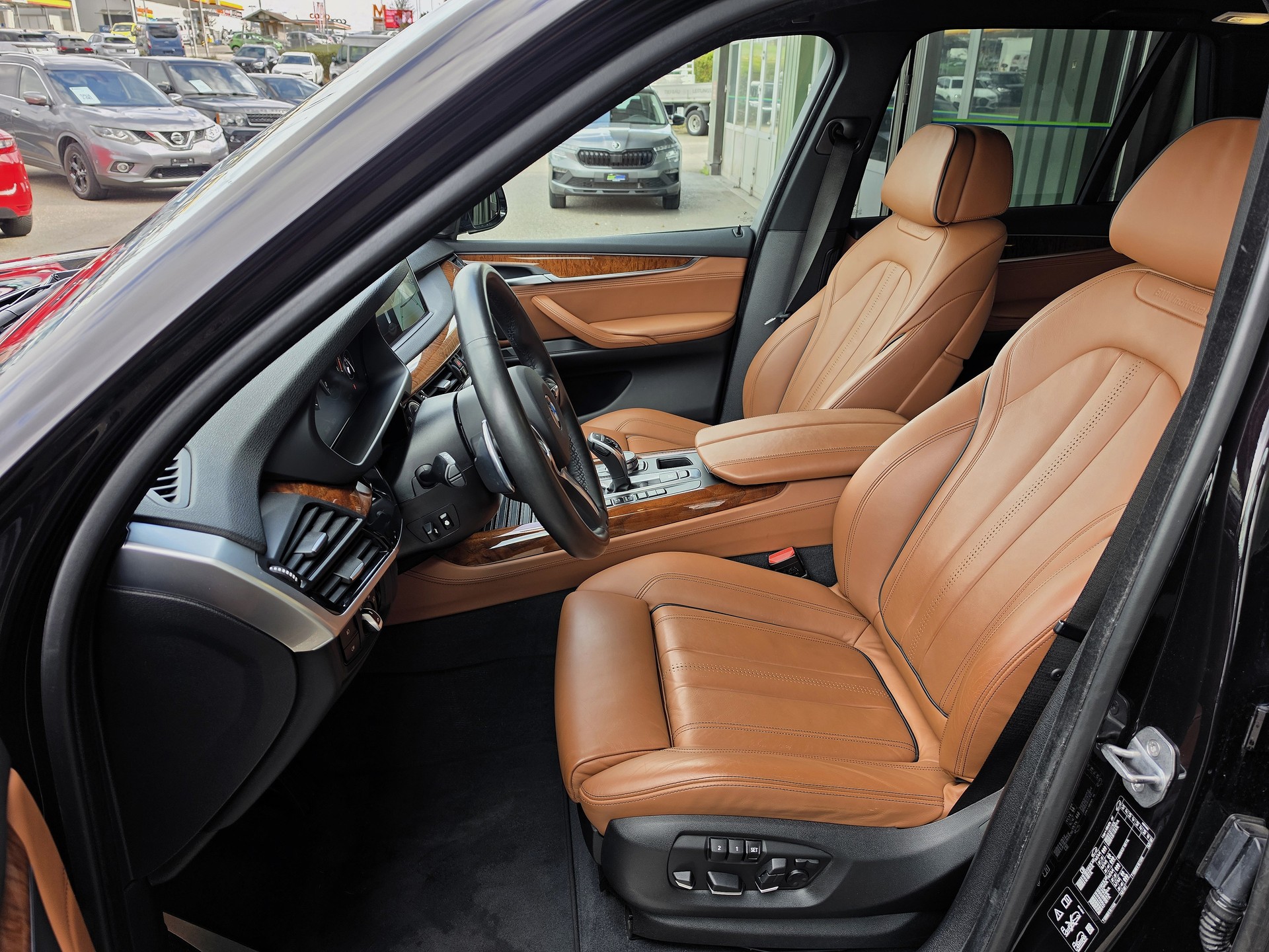 BMW X5 xDrive 40d M-Sport Steptronic-image-7