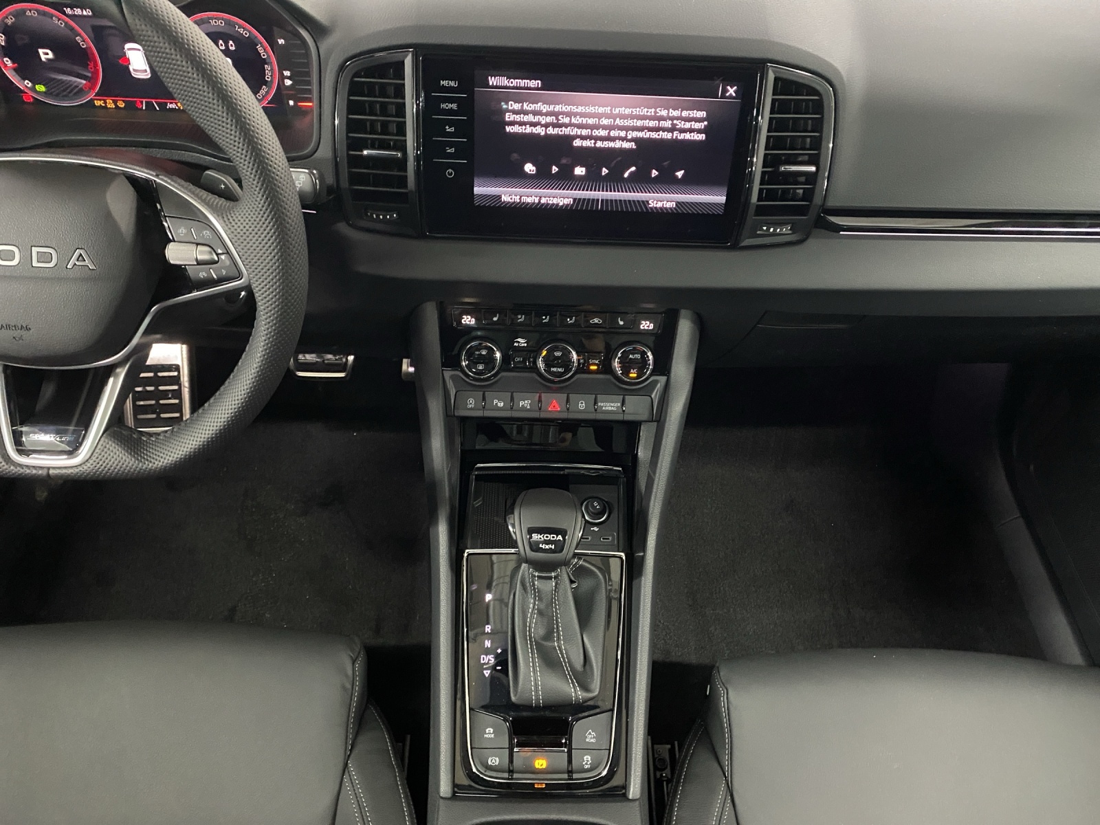 SKODA Karoq 2.0 TSI SportLine 4x4 DSG-image-10