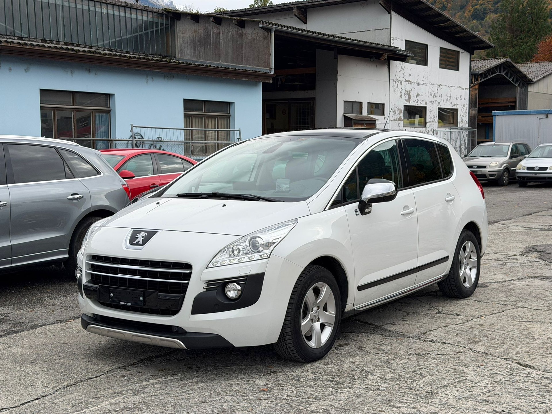 PEUGEOT 3008 HYbrid4 2.0 HDI EGS6-image-3