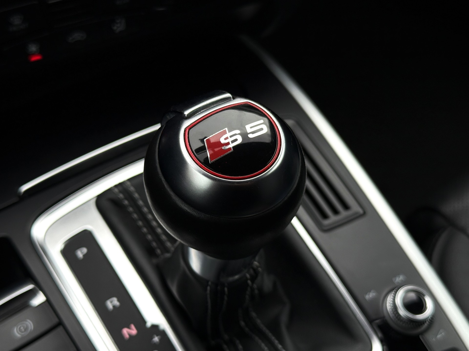 AUDI S5 Sportback 3.0 TFSI quattro S-tronic-image-23