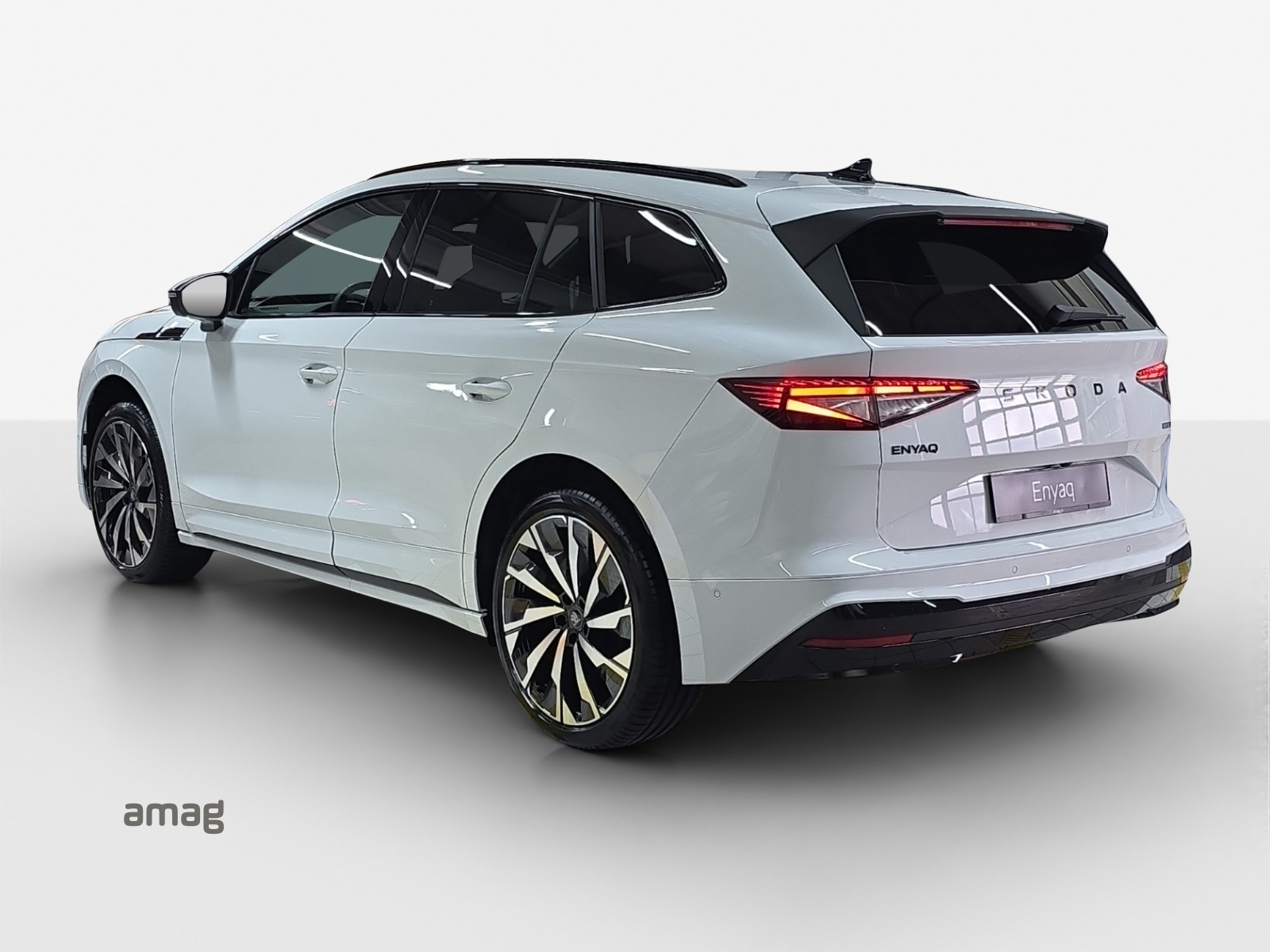 SKODA Enyaq 85x Sportline 4x4-image-2