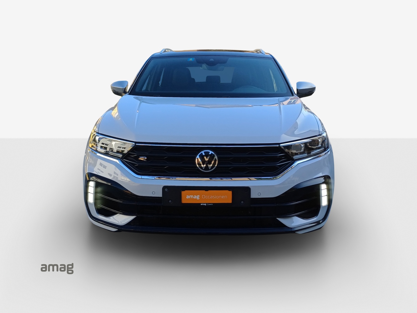 VW T-Roc 2.0 TSI R DSG 4Motion-image-6