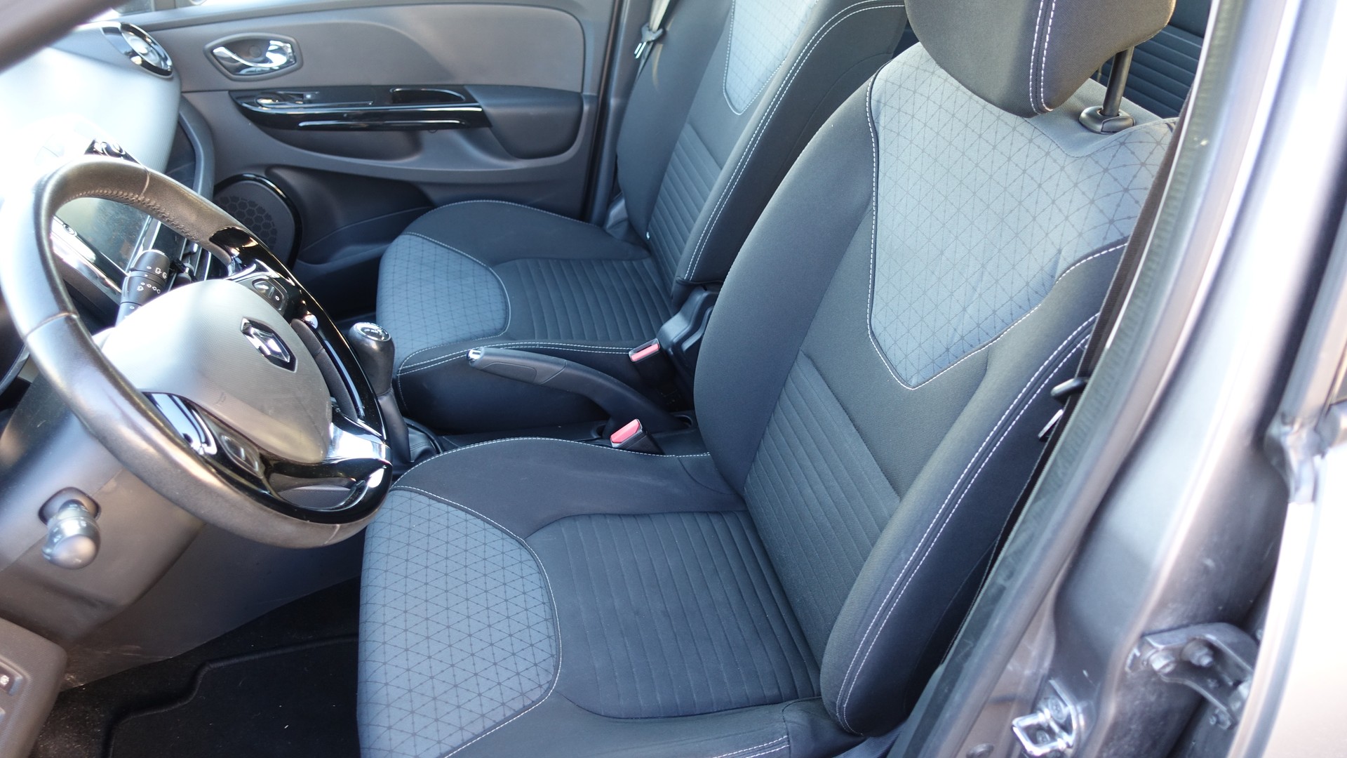 RENAULT Clio Grandtour 0.9 12V Dynamique-image-8