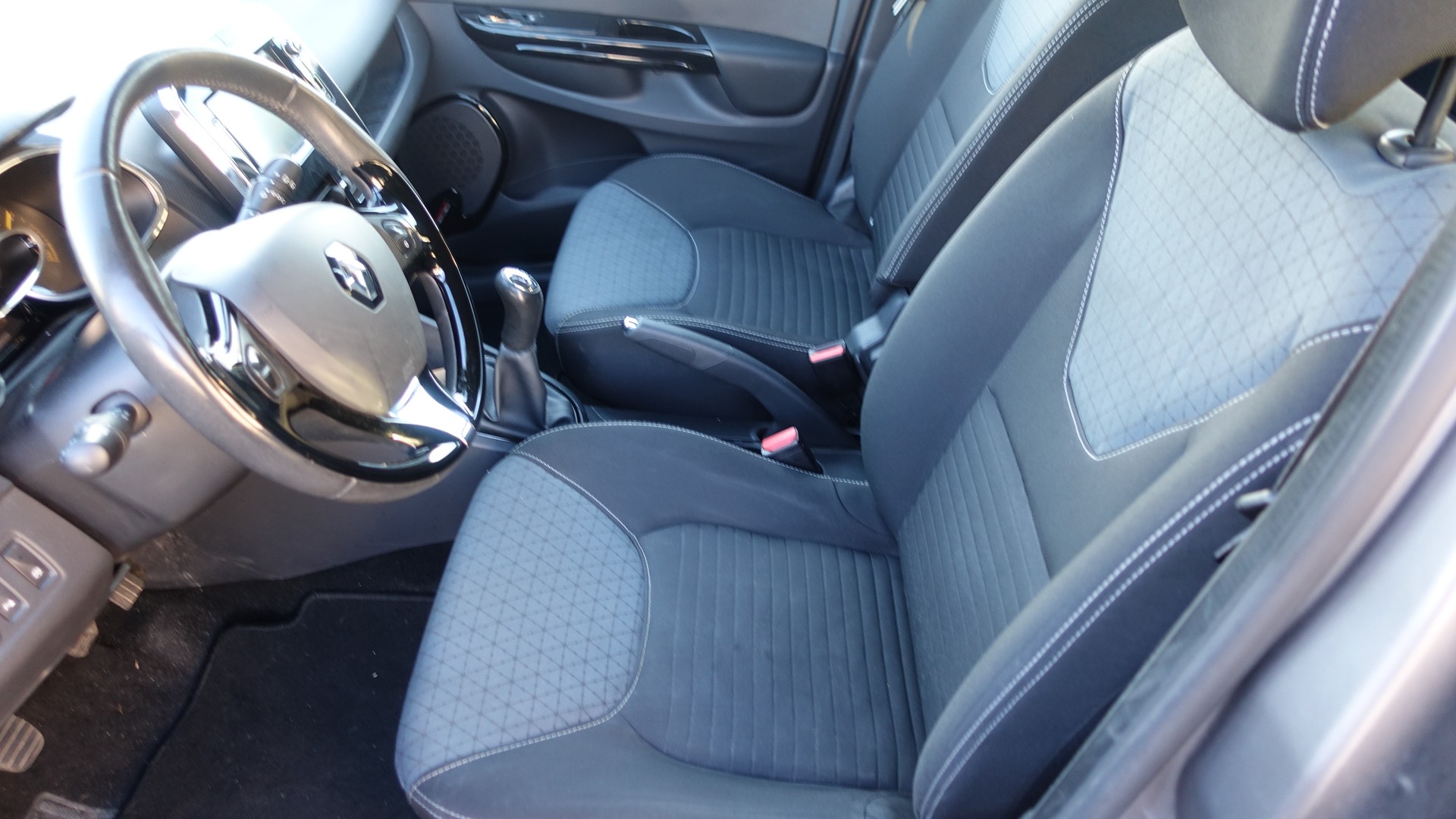 RENAULT Clio Grandtour 0.9 12V Dynamique-image-6