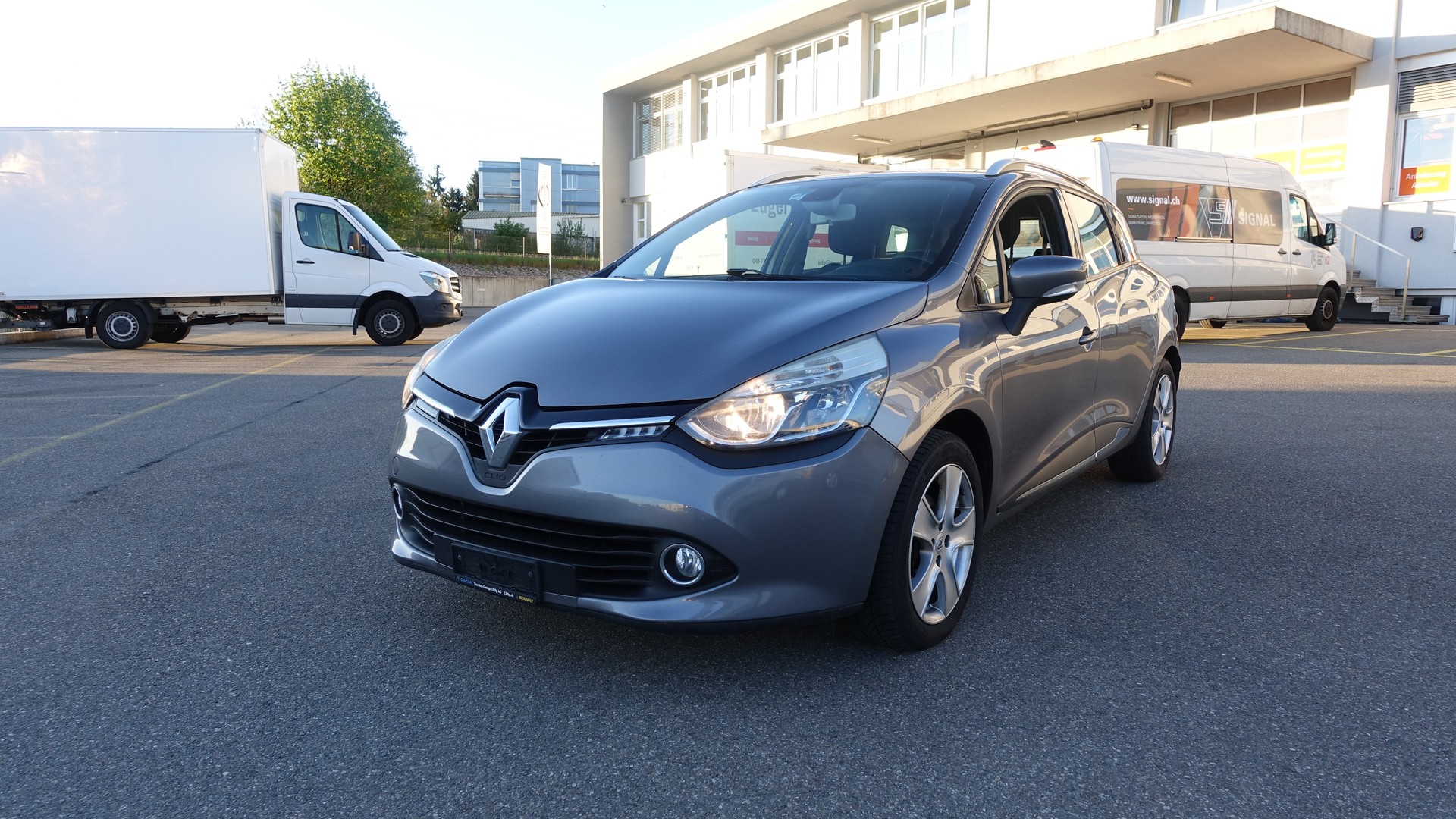 RENAULT Clio Grandtour 0.9 12V Dynamique-image-0