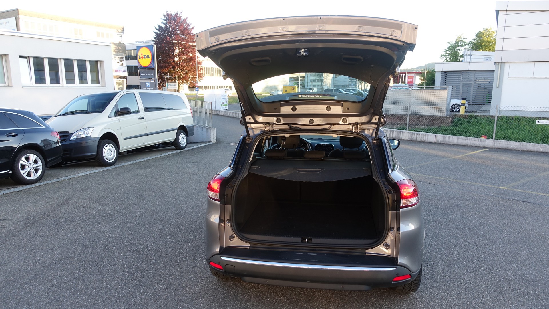 RENAULT Clio Grandtour 0.9 12V Dynamique-image-13
