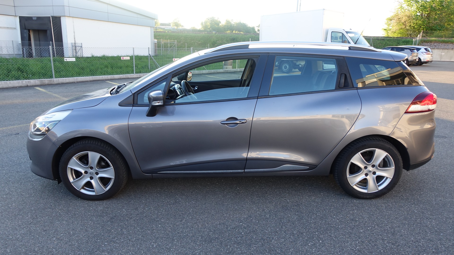 RENAULT Clio Grandtour 0.9 12V Dynamique-image-3