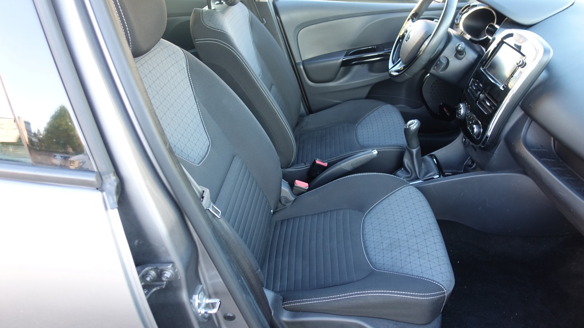 RENAULT Clio Grandtour 0.9 12V Dynamique-image-9