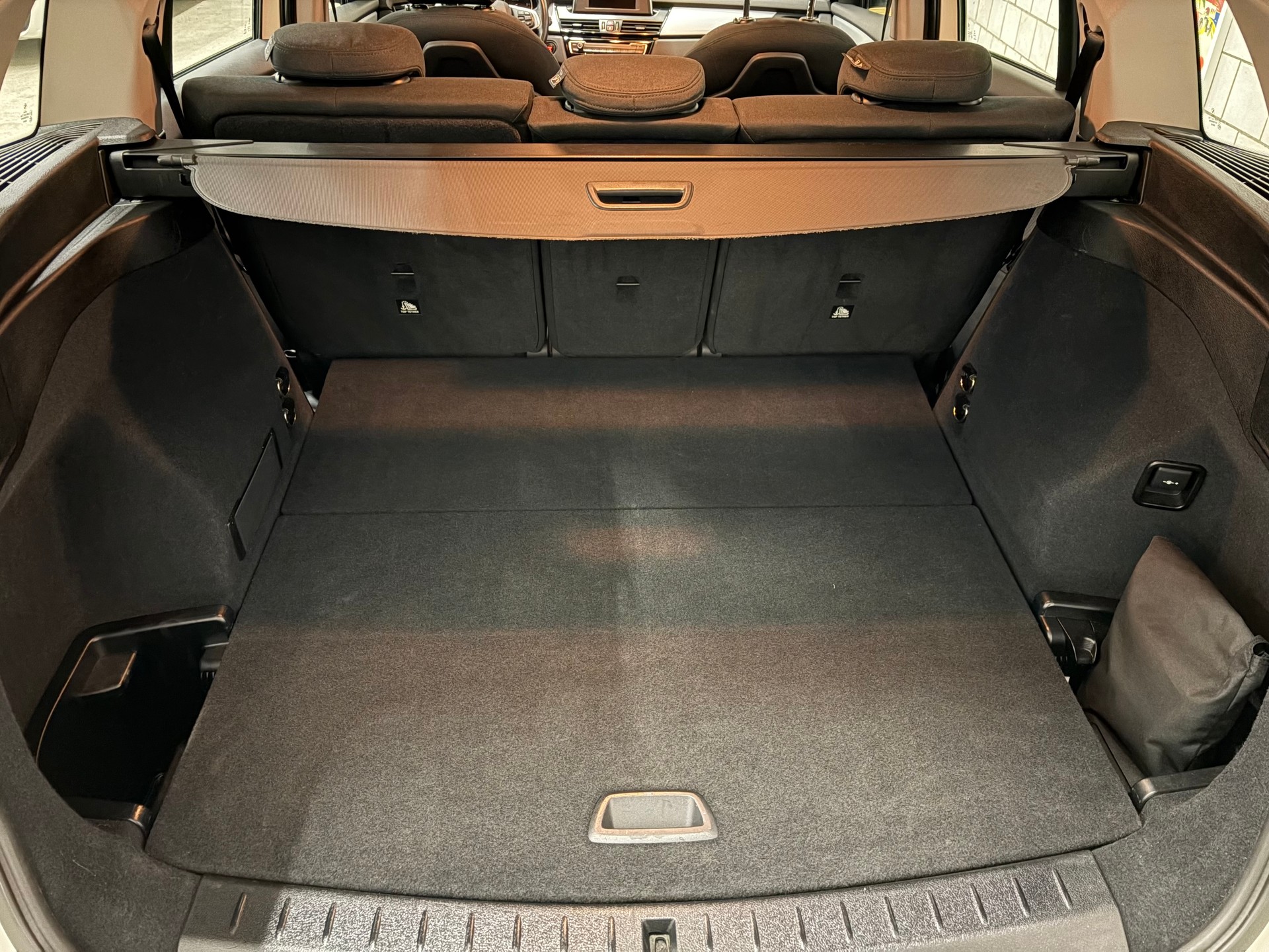 BMW 218d xDrive Gran Tourer Sport Line Steptronic-image-14