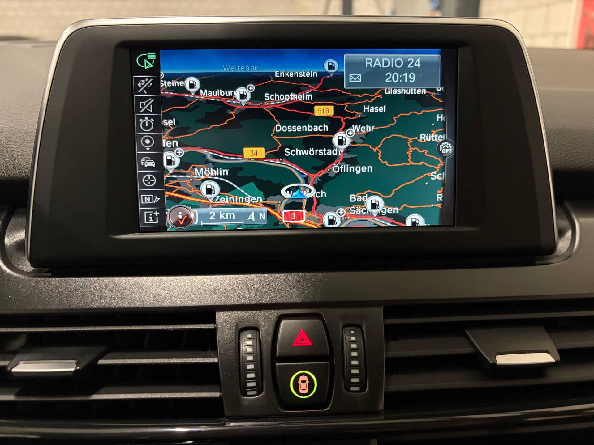 BMW 218d xDrive Gran Tourer Sport Line Steptronic-image-9