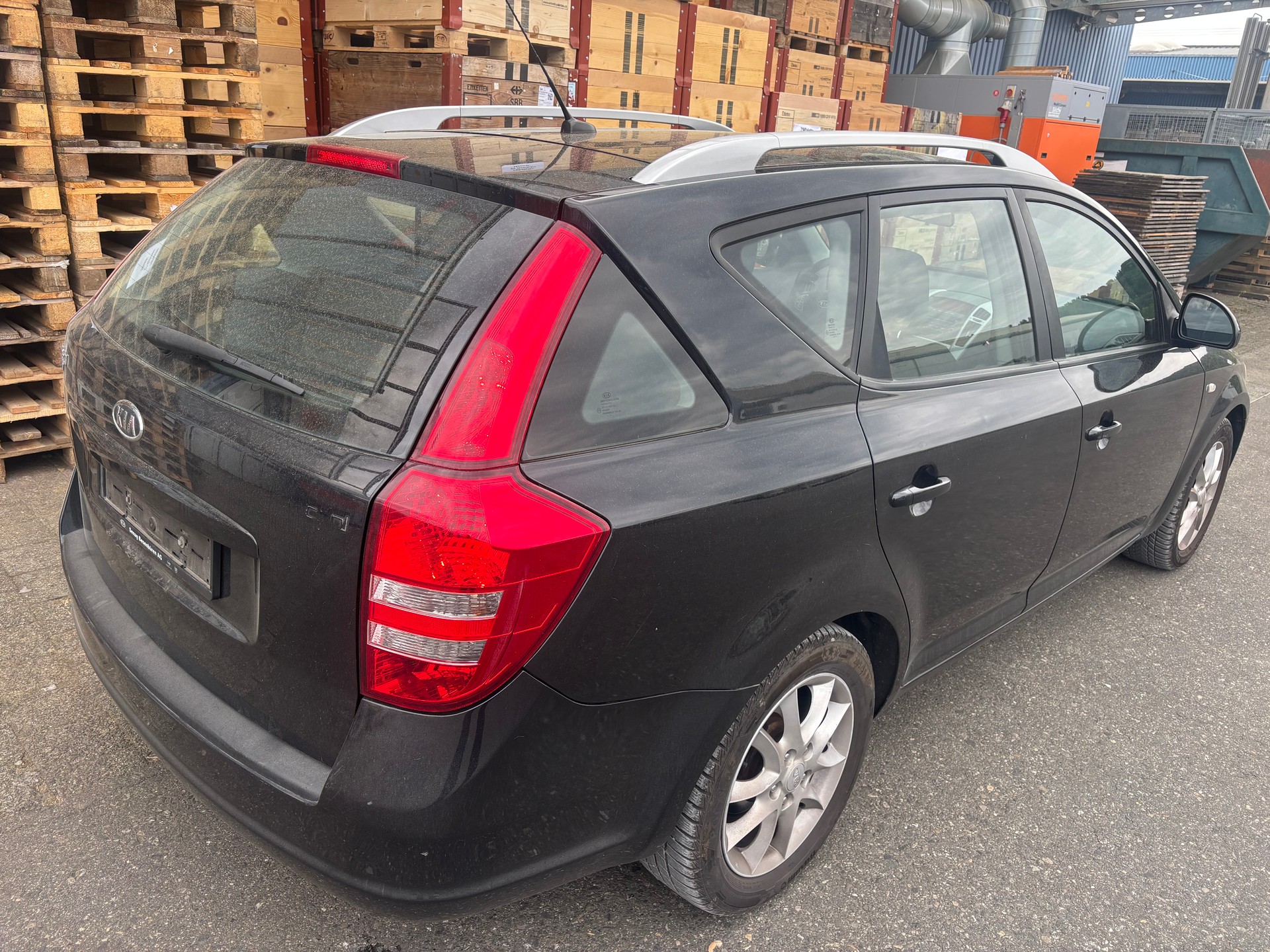KIA Cee'd Sporty Wagon 1.6 CRDi Style Automatic-image-3