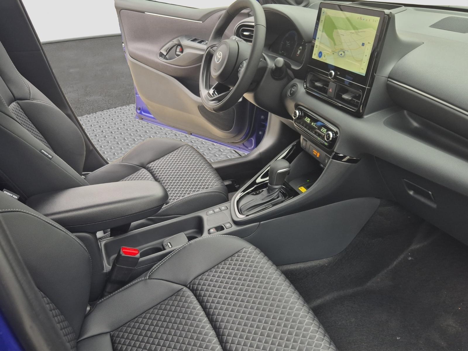 TOYOTA Yaris 1.5 VVT-i HSD Premium-image-14