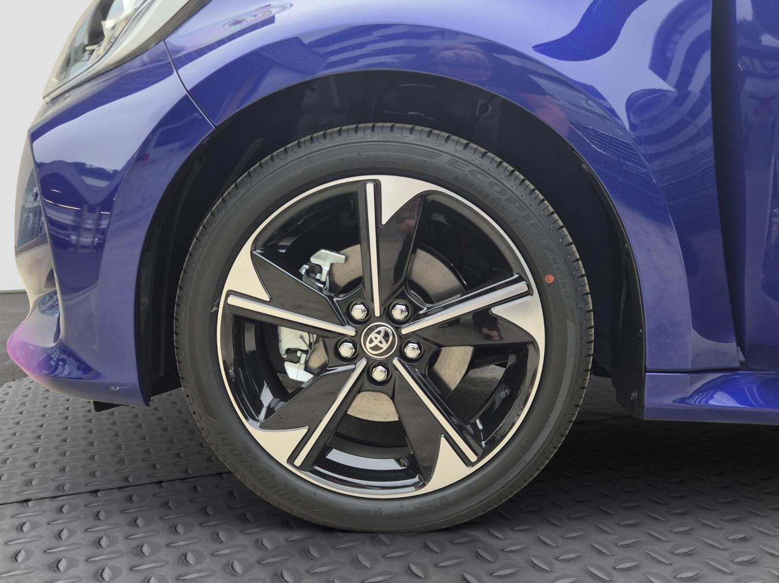 TOYOTA Yaris 1.5 VVT-i HSD Premium-image-7