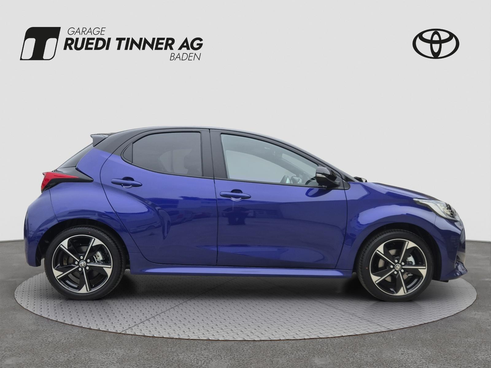 TOYOTA Yaris 1.5 VVT-i HSD Premium-image-3