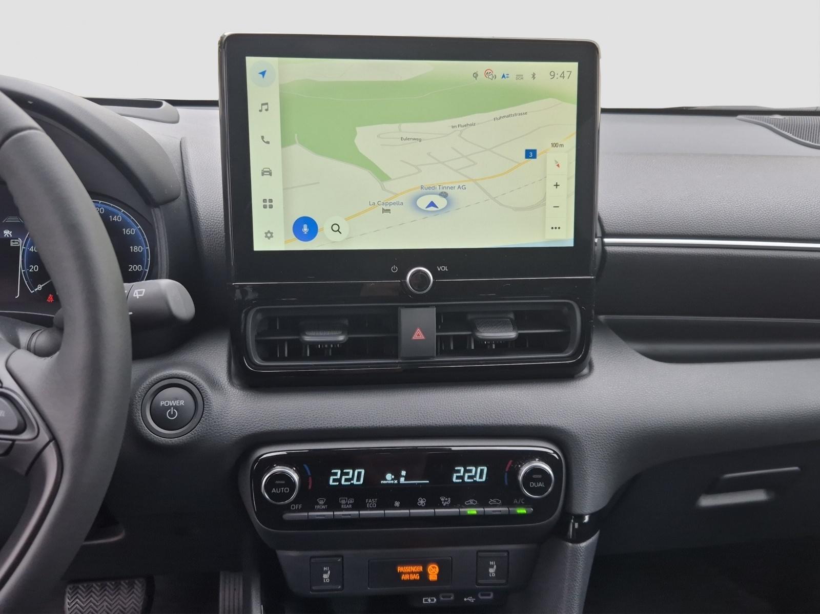 TOYOTA Yaris 1.5 VVT-i HSD Premium-image-12