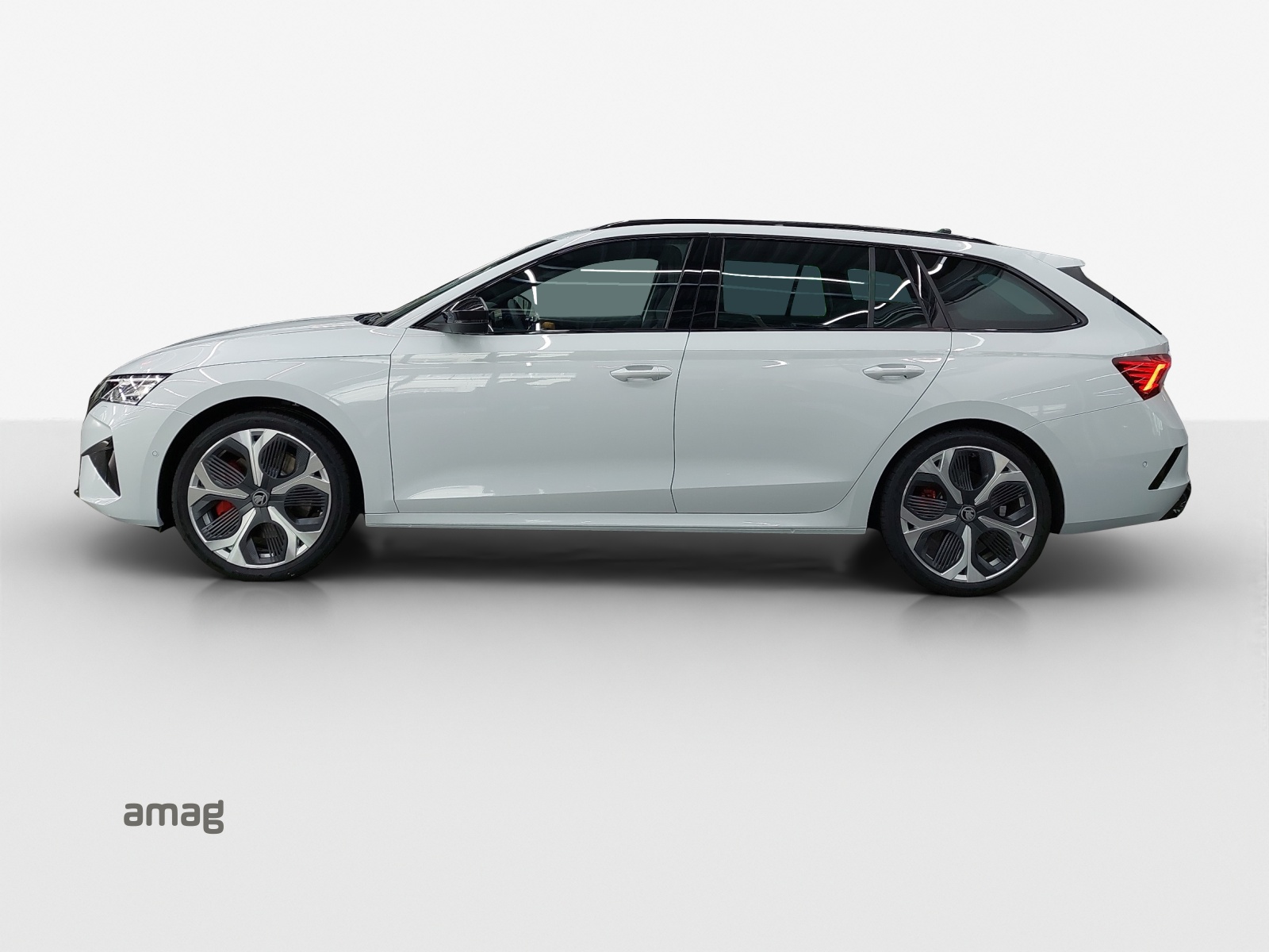 SKODA Octavia Combi 2.0 TSI DSG RS-image-1