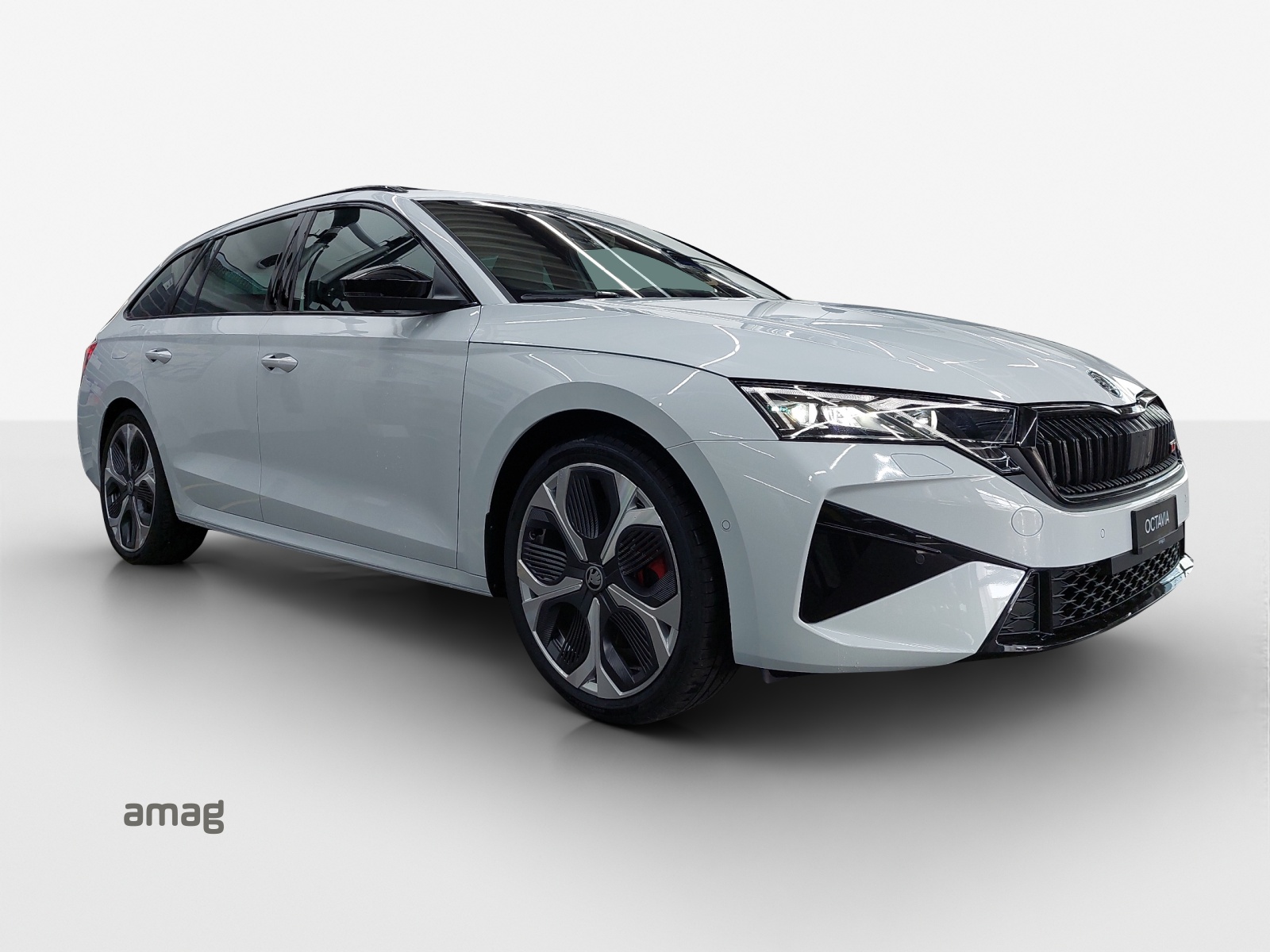 SKODA Octavia Combi 2.0 TSI DSG RS-image-5