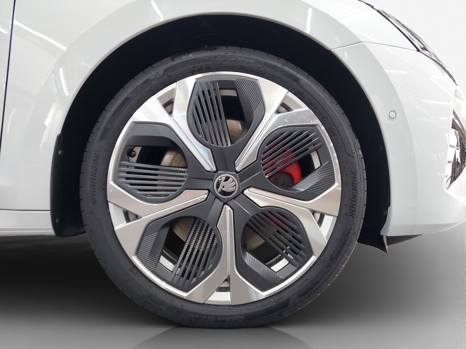 SKODA Octavia Combi 2.0 TSI DSG RS-image-15