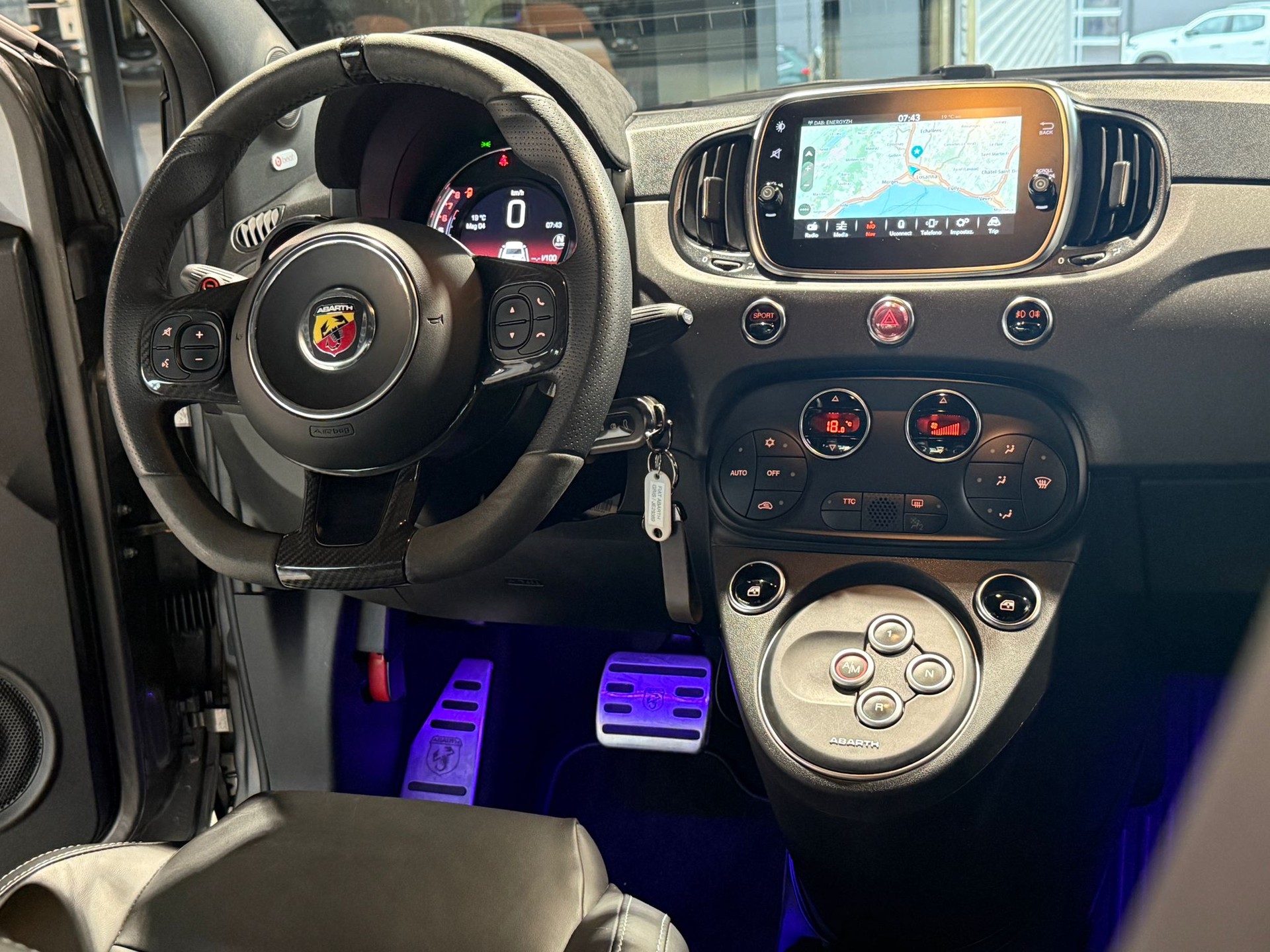FIAT 595 1.4 16V Turbo Abarth Competizione Dualogic-image-8