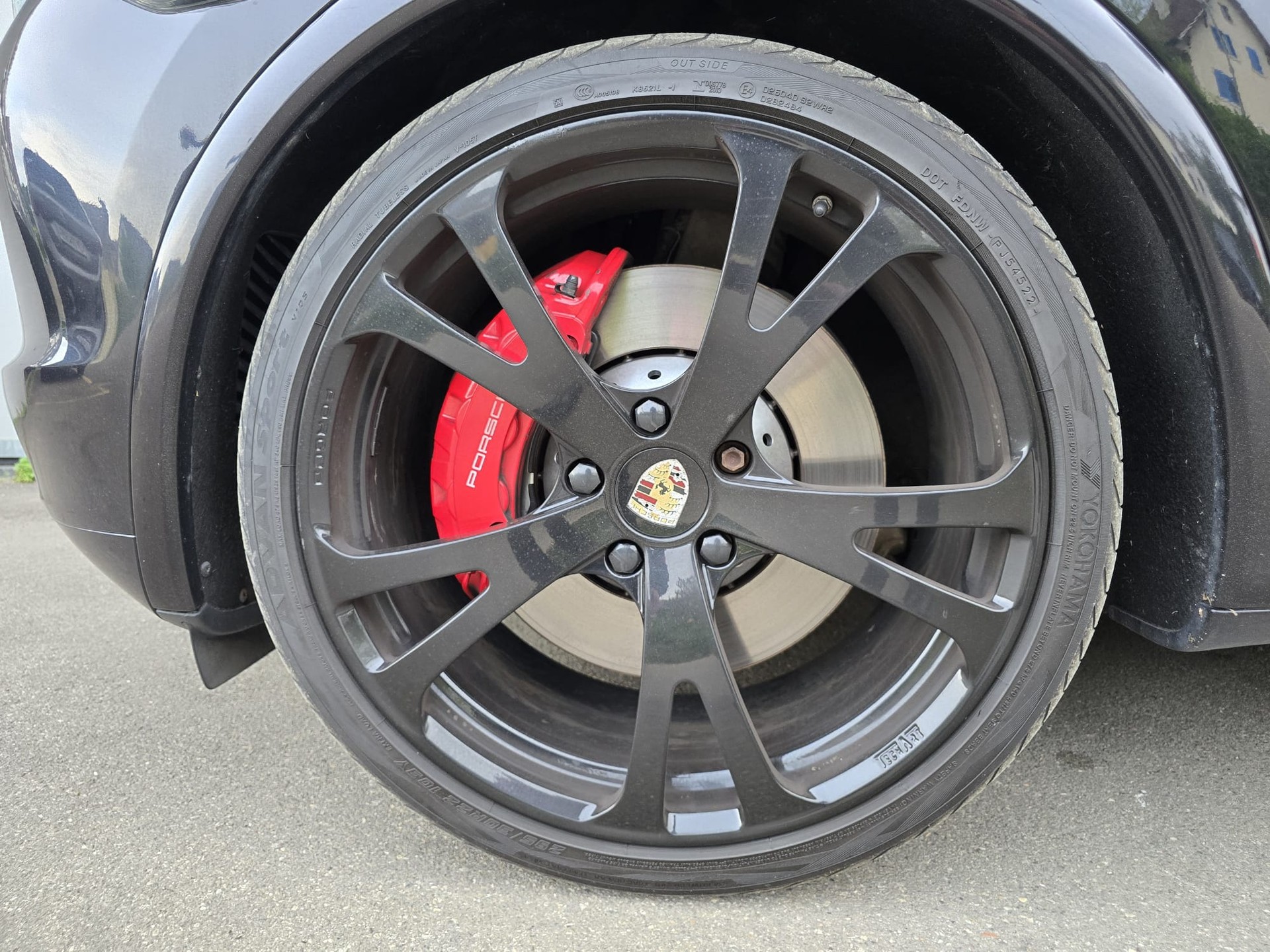 PORSCHE Cayenne Turbo-image-8