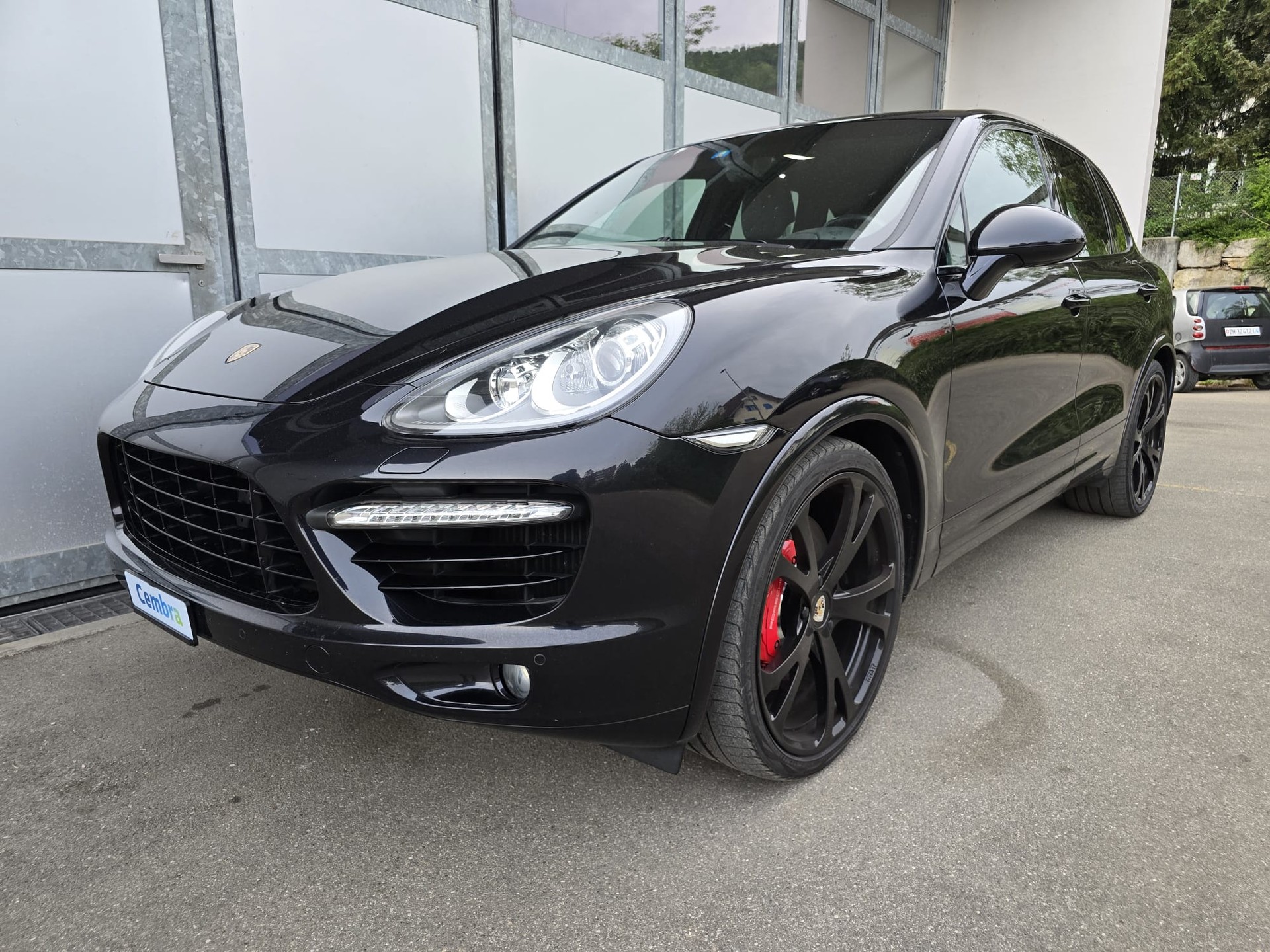 PORSCHE Cayenne Turbo-image-0