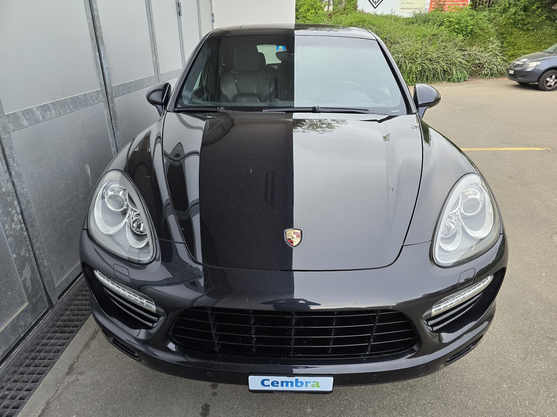 PORSCHE Cayenne Turbo-image-3