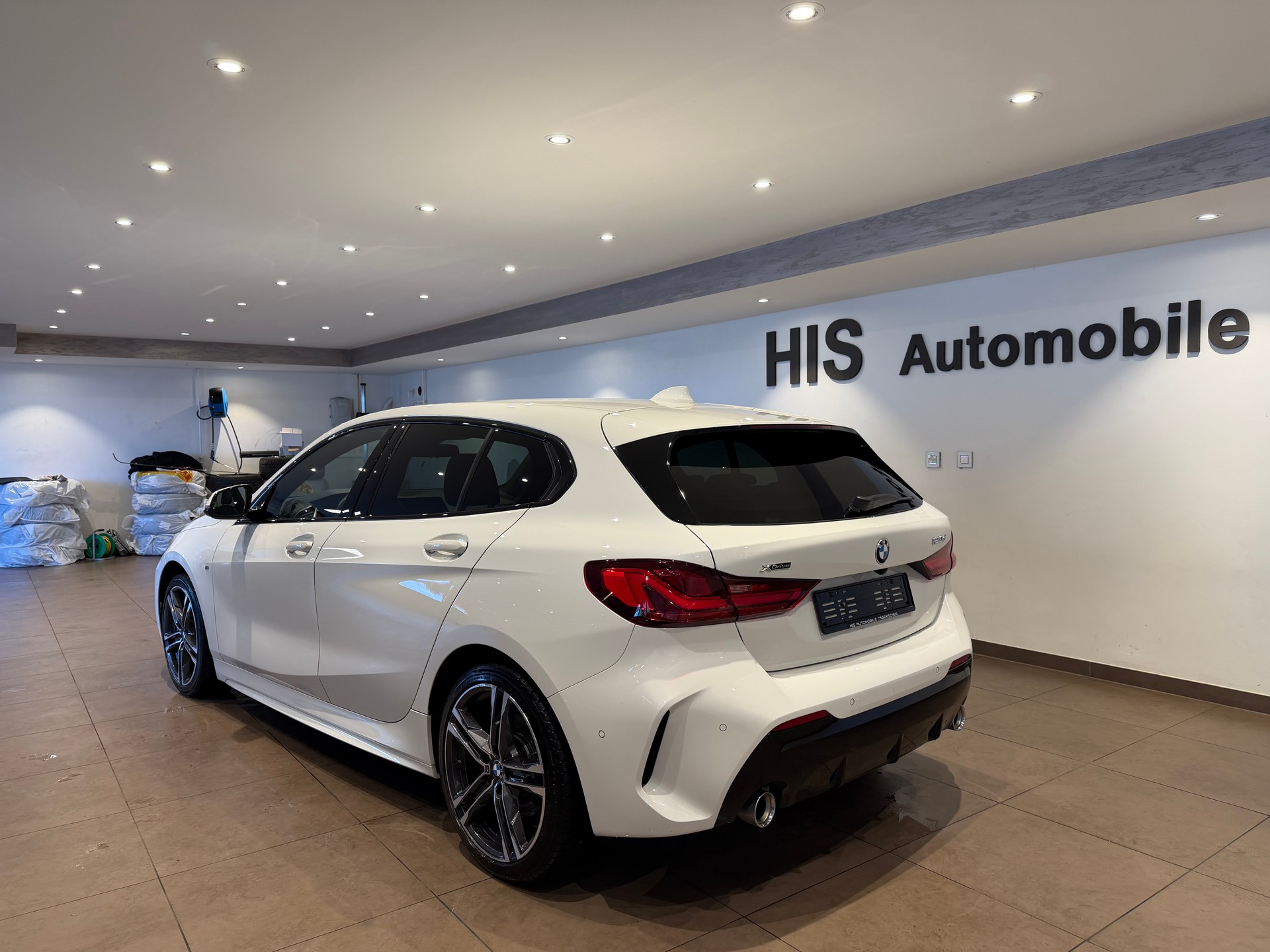 BMW 120d xDrive M-Sport-image-2