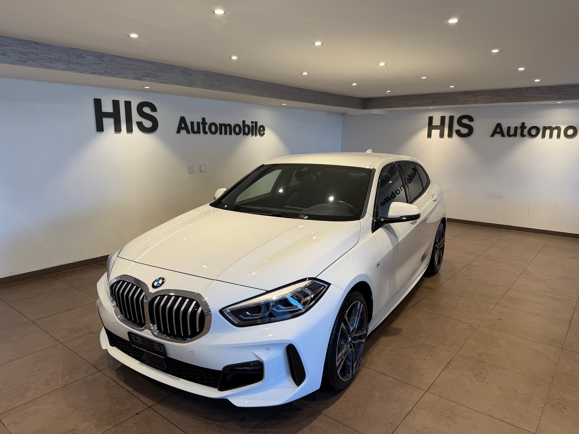 BMW 120d xDrive M-Sport-image-0