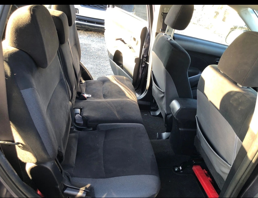 MITSUBISHI Outlander 2.4 Intense 4WD CVT-image-8
