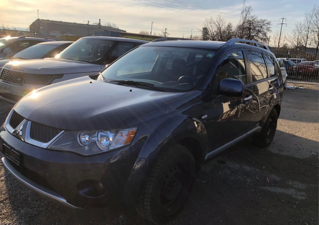 MITSUBISHI Outlander 2.4 Intense 4WD CVT-image-1