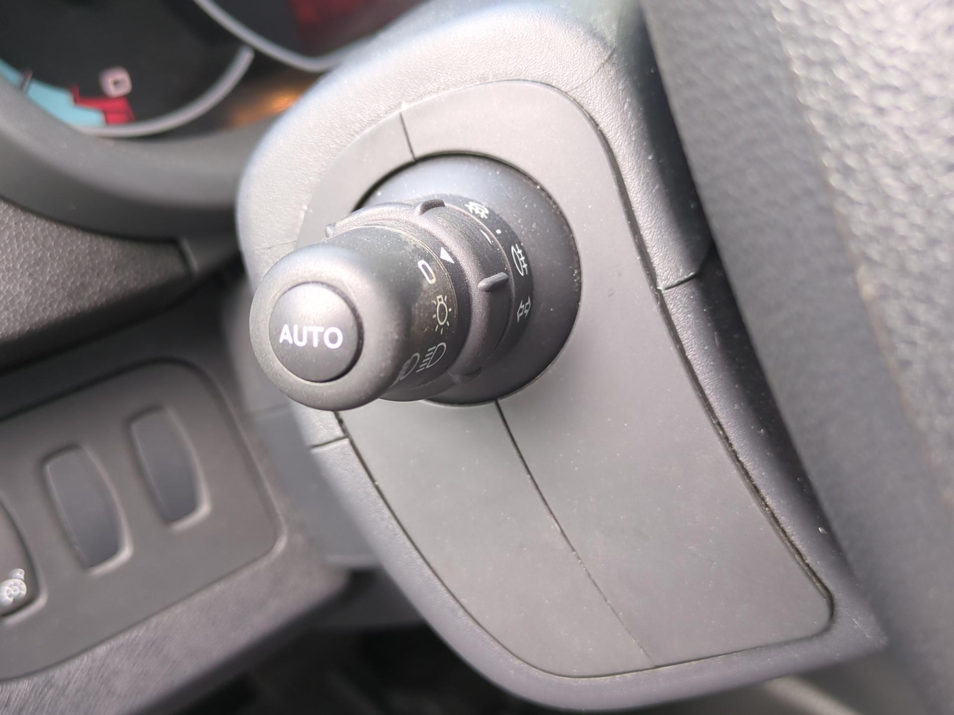 RENAULT Kangoo Z.E. 33 R60 Business-image-19