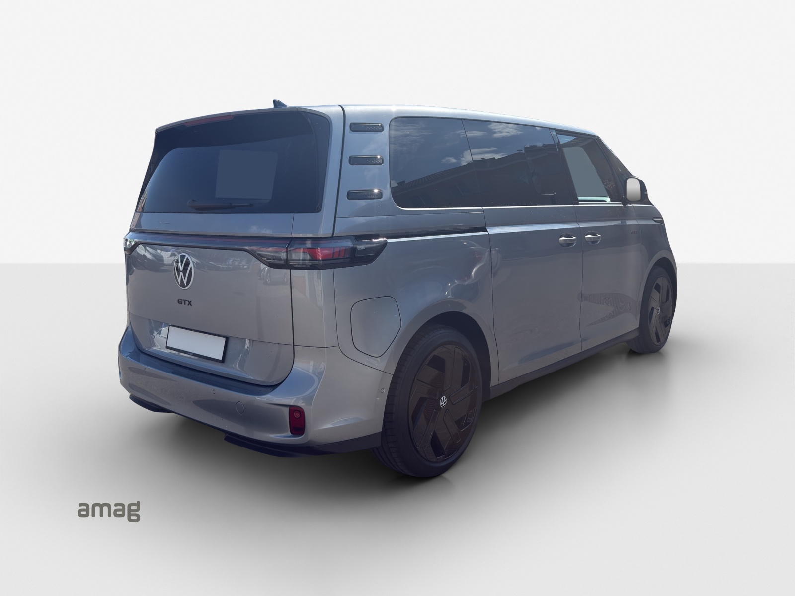 VW ID.Buzz NWB GTX 4 Motion-image-4