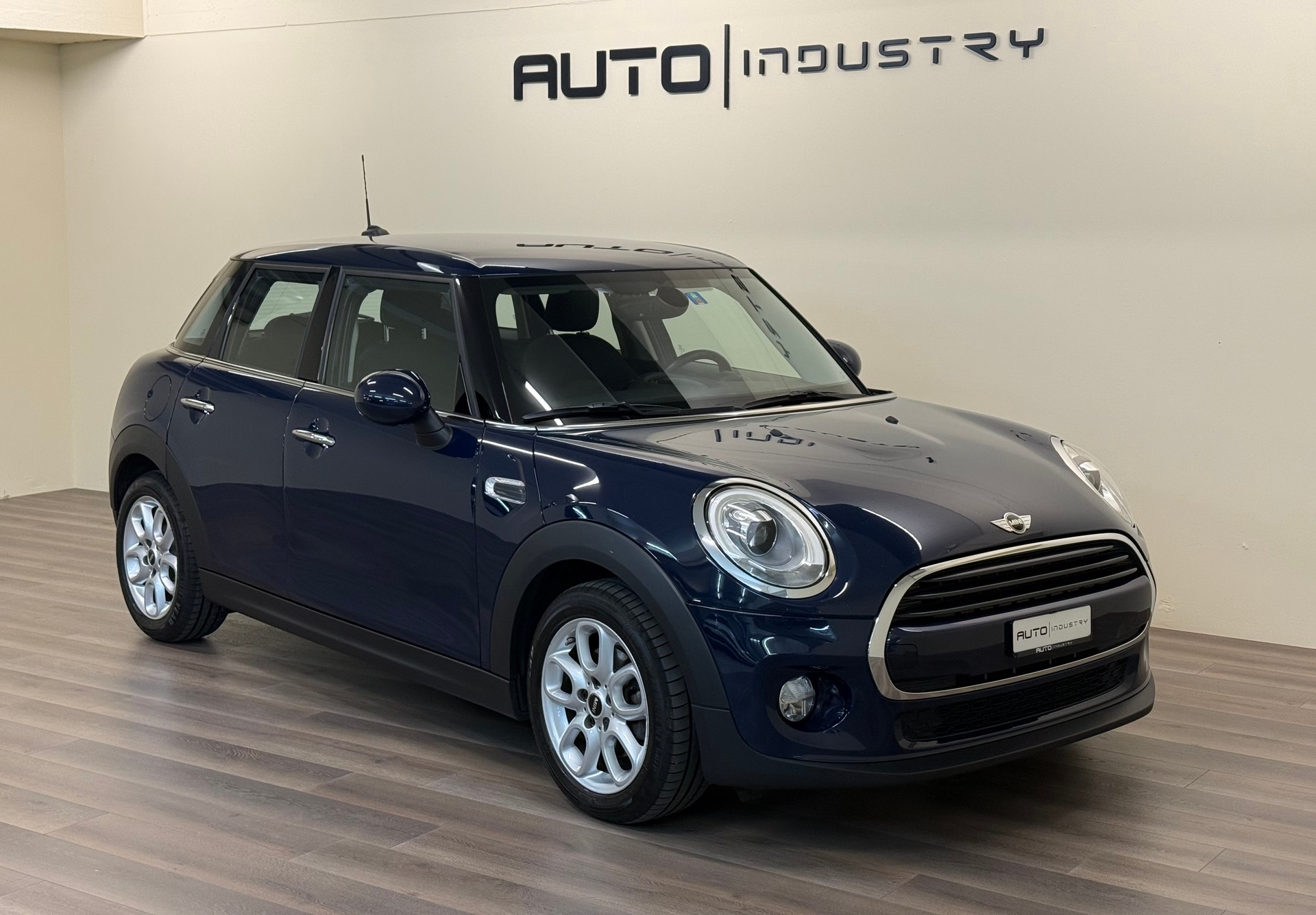 MINI Cooper D Steptronic-image-5