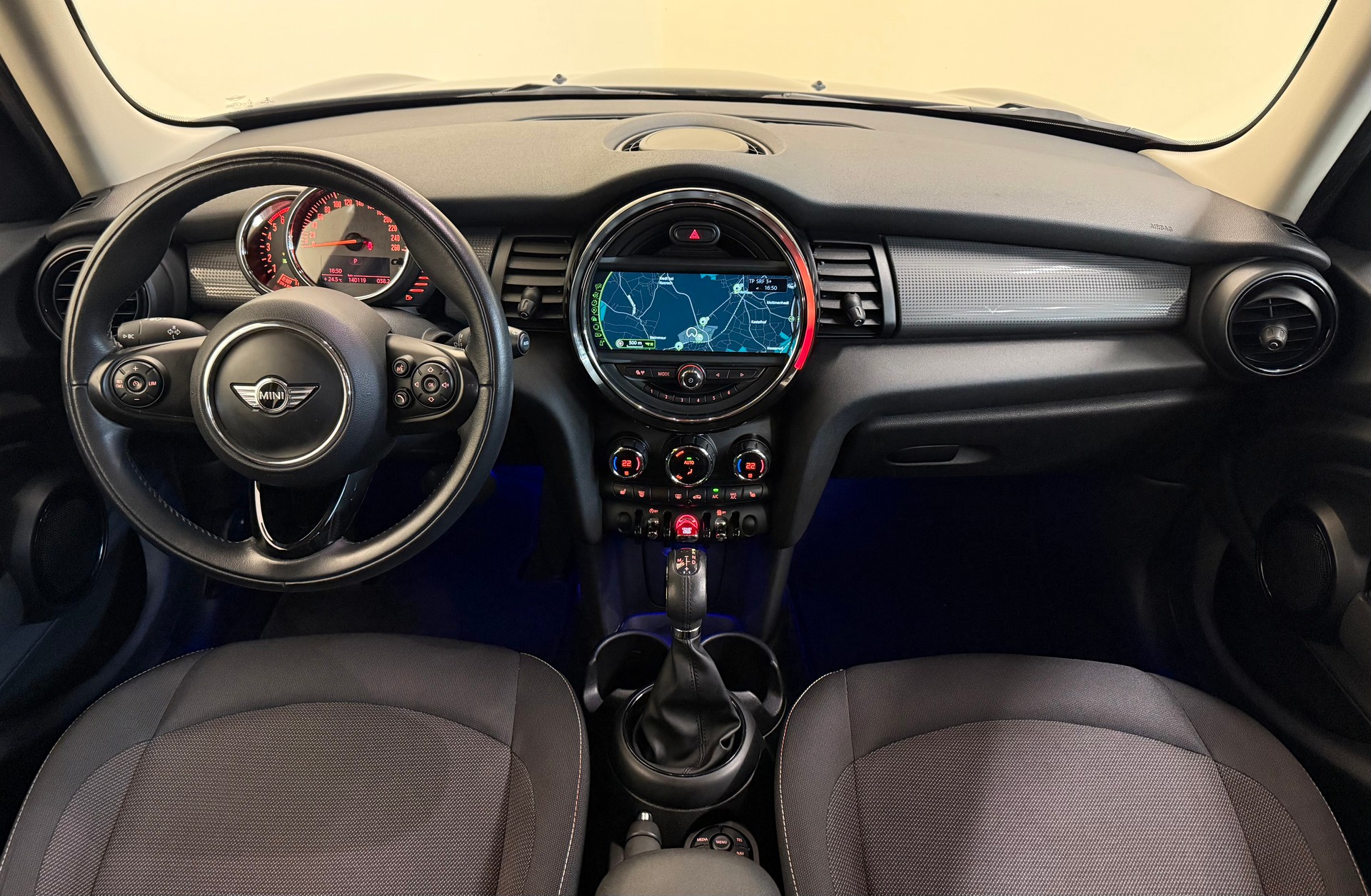 MINI Cooper D Steptronic-image-15