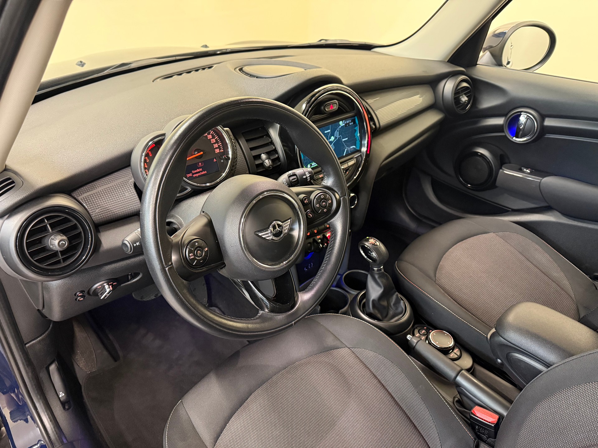 MINI Cooper D Steptronic-image-13