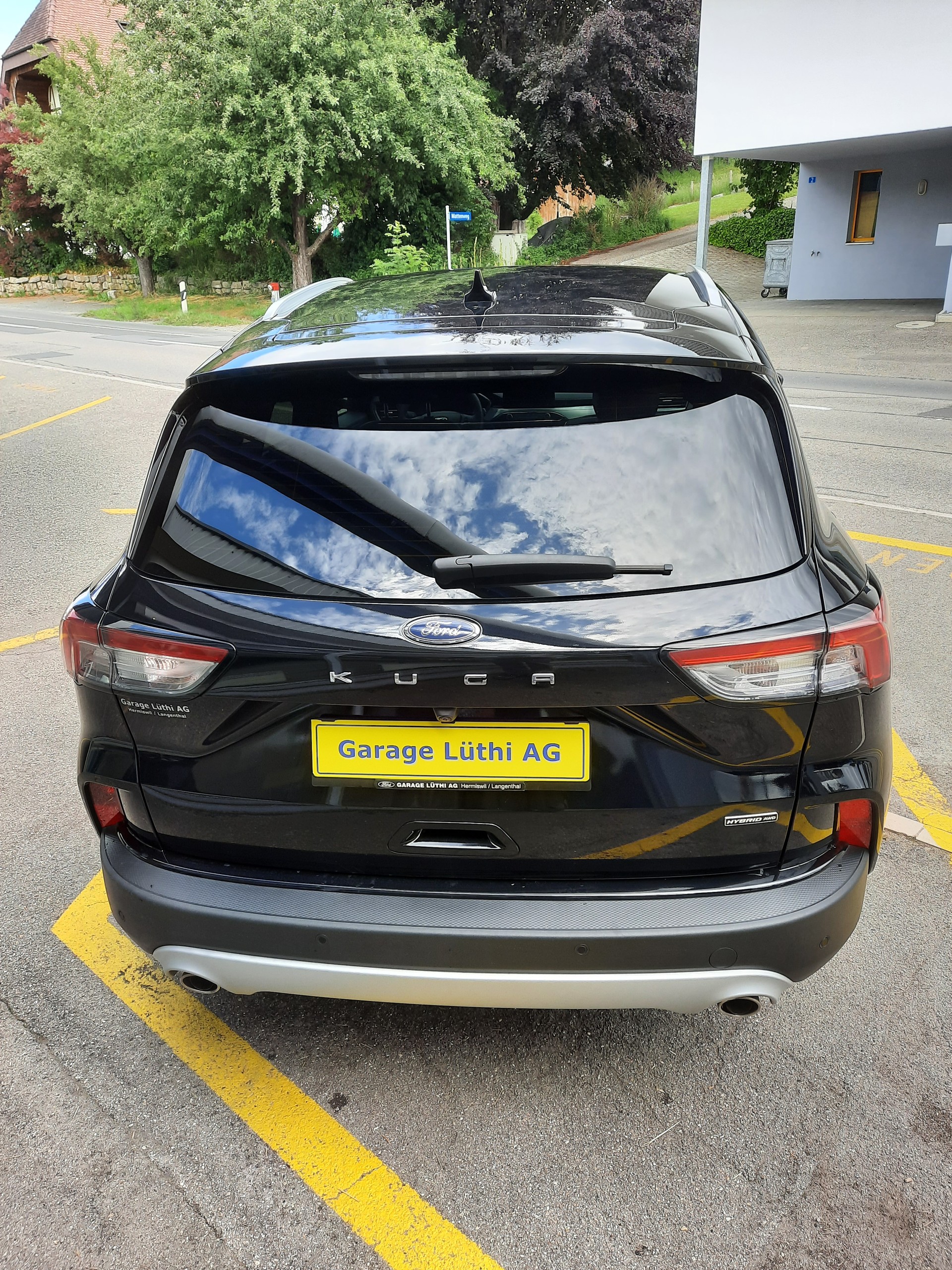 FORD Kuga 2.5 FHEV Titanium X 4WD-image-5