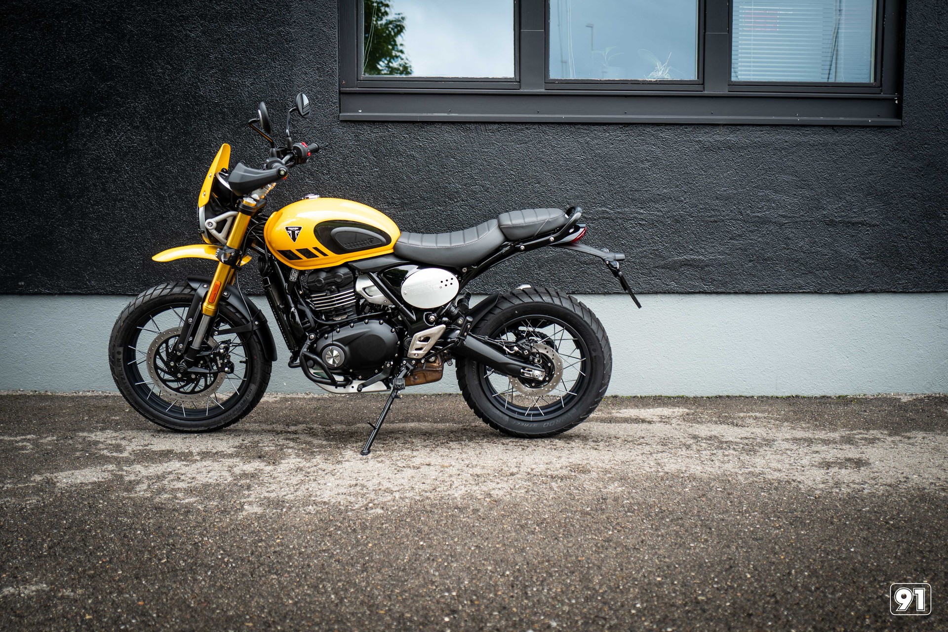 TRIUMPH Scrambler 400 XC-showroom-element-1