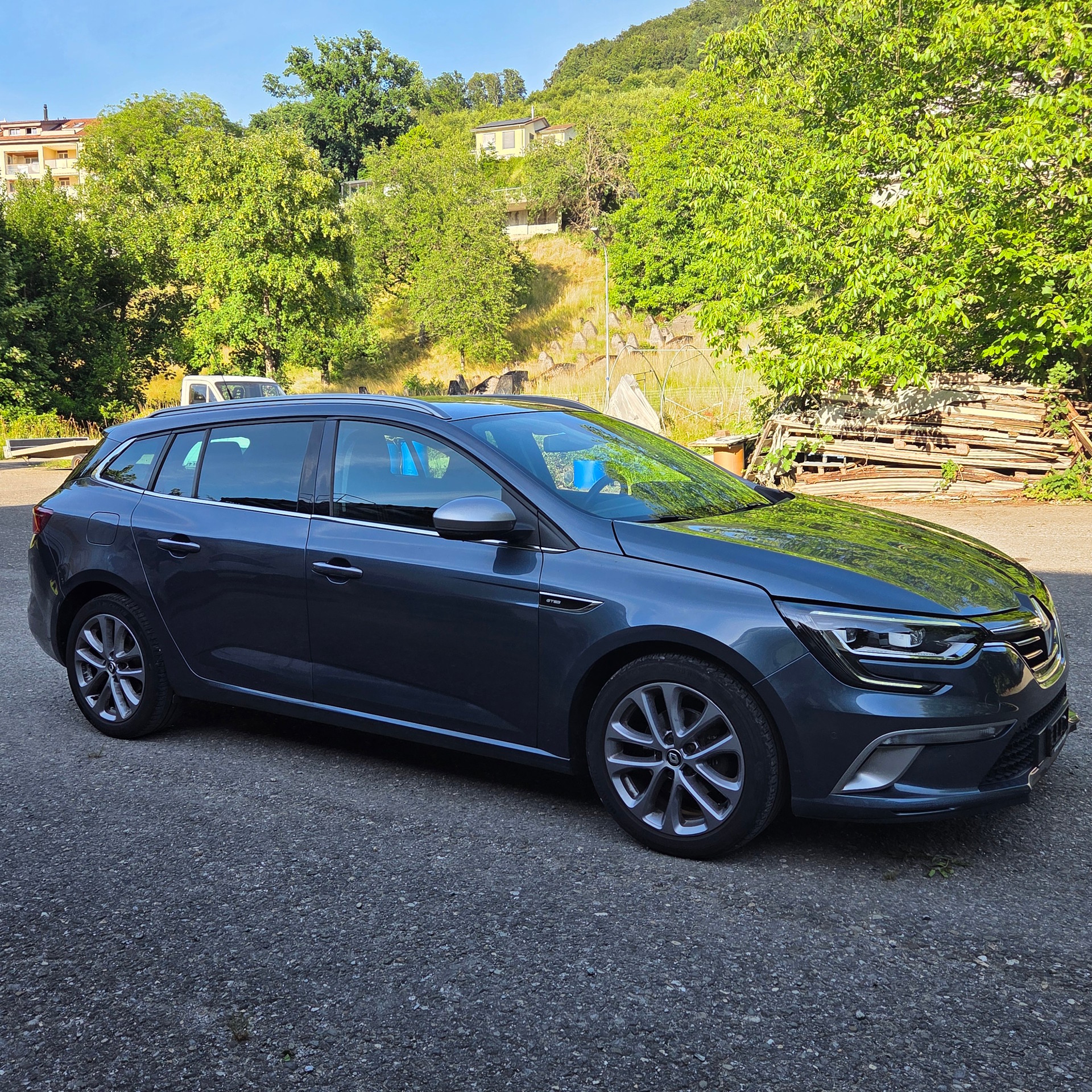 RENAULT Mégane Grandtour 1.5 dCi GT Line EDC-image-0