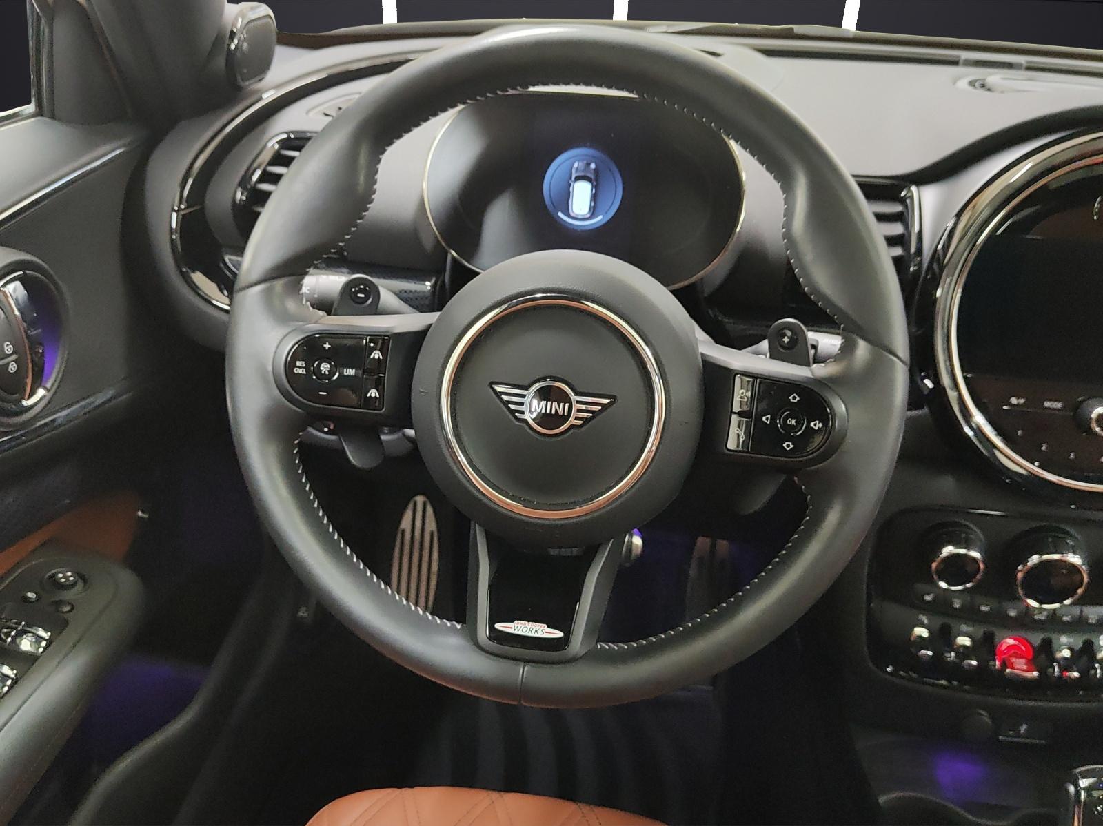 MINI Clubman F54 2.0i John Cooper Works ALL4-image-11