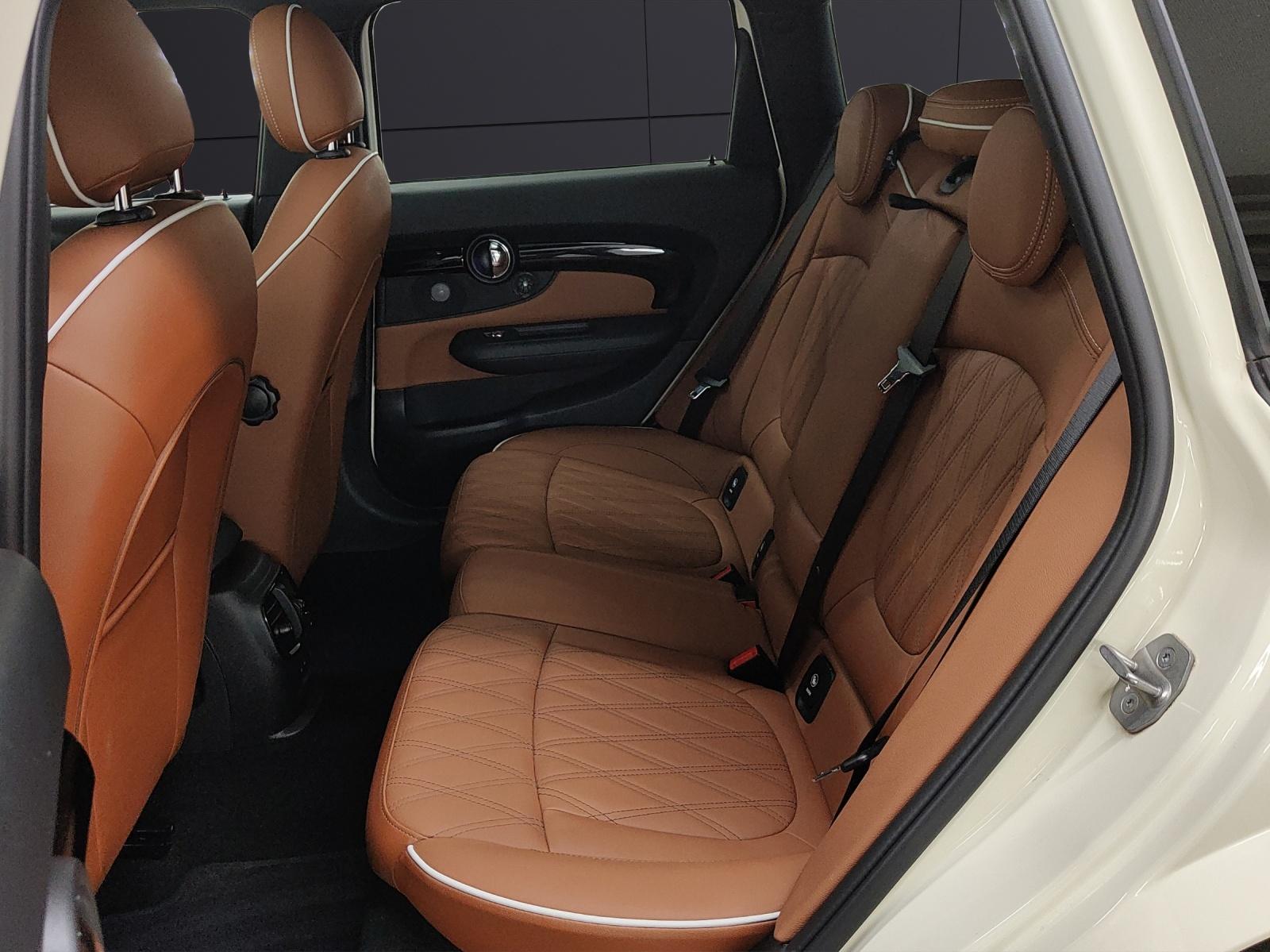 MINI Clubman F54 2.0i John Cooper Works ALL4-image-17