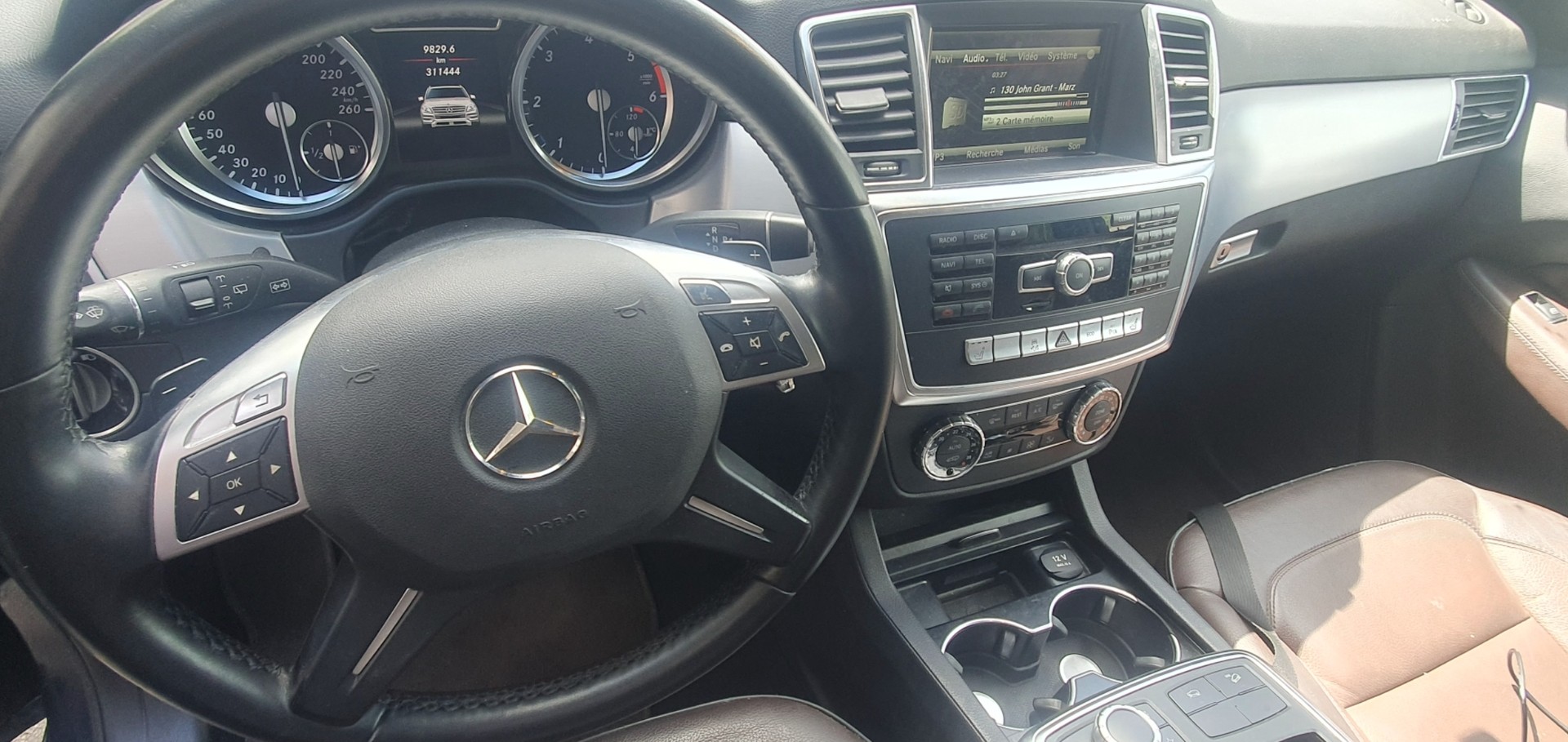 MERCEDES-BENZ ML 350 BlueTEC Executive 4Matic 7G-Tronic-image-11