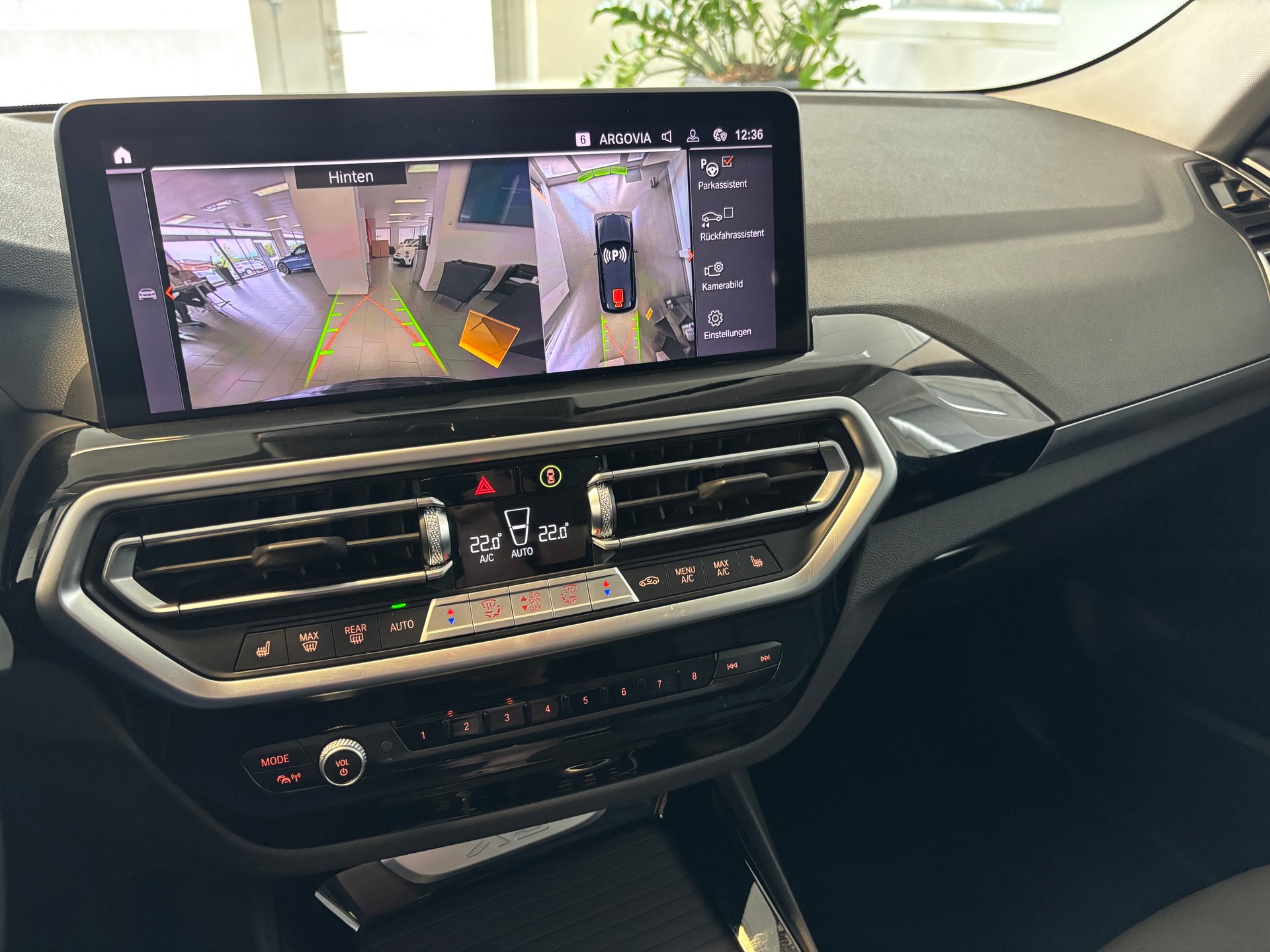 BMW X3 xDrive 20i-image-14